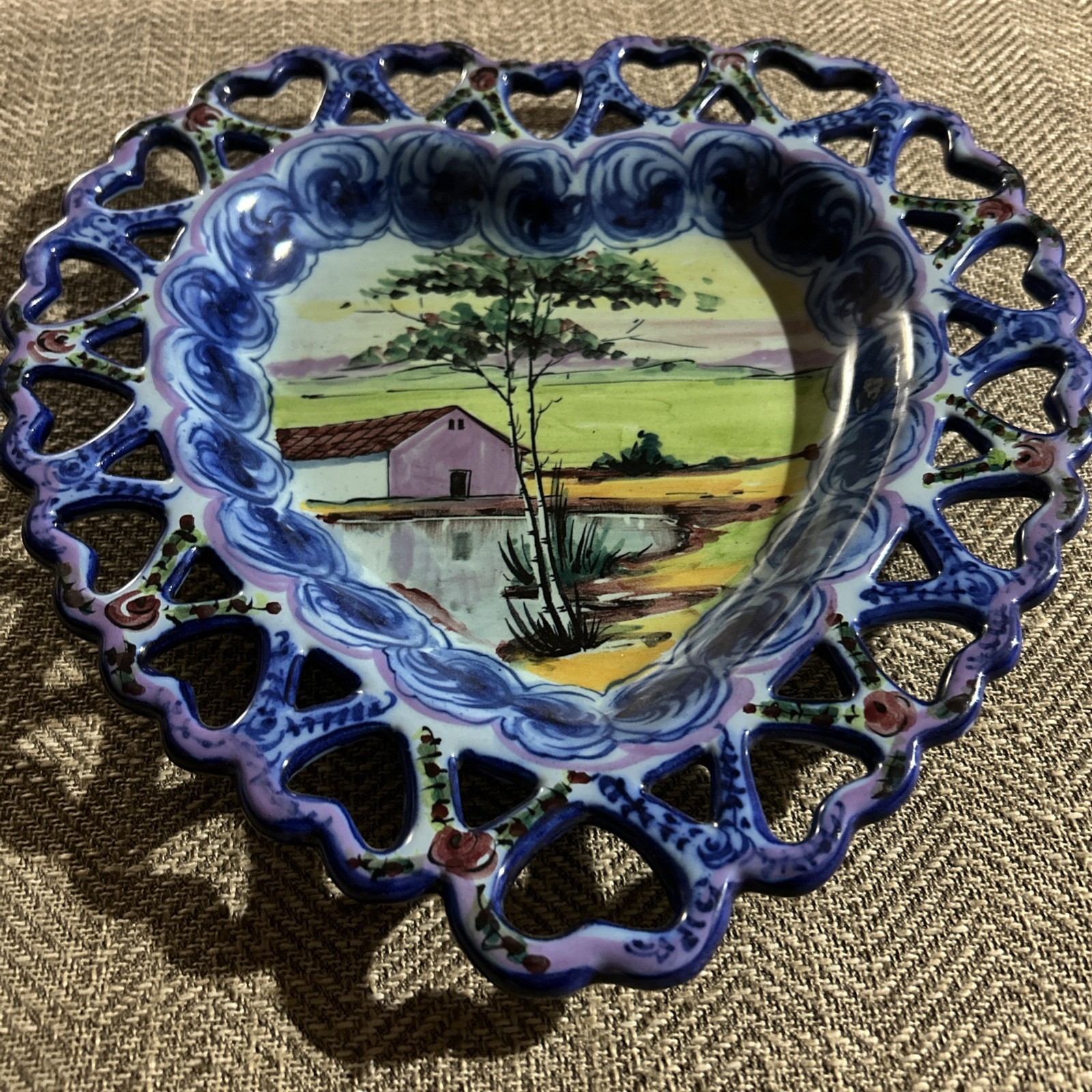 Vintage Vestal ALCOBACA Portugal 11” Hand Painted Scalloped Heart Shaped Plate