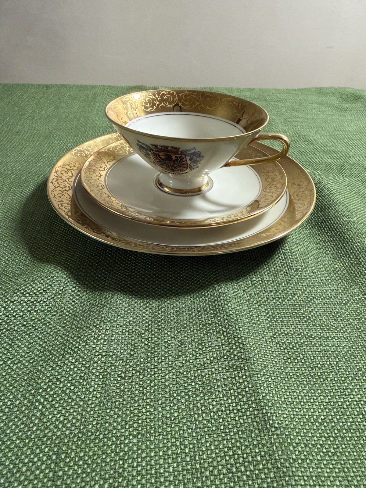 Vintage Schwarzenhammer Porcelain Teacup Trio gold handle and crest of Esslingen Vintage Schwarzenhammer Porcelain Teacup Trio gold handle and crest of Esslingen