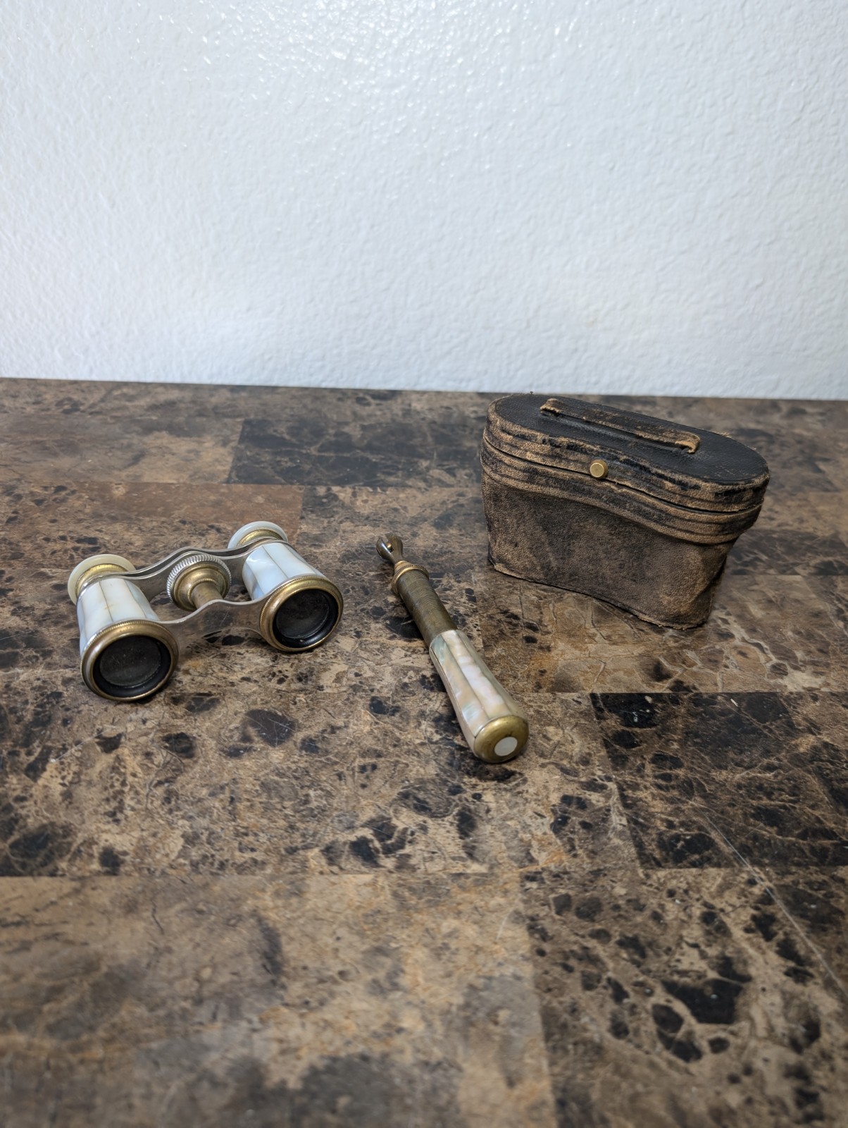 Vintage Antique Chevalier Paris Mother of Pearl Opera Binoculars In Case Vintage Antique Chevalier Paris Mother of Pearl Opera Binoculars In Case