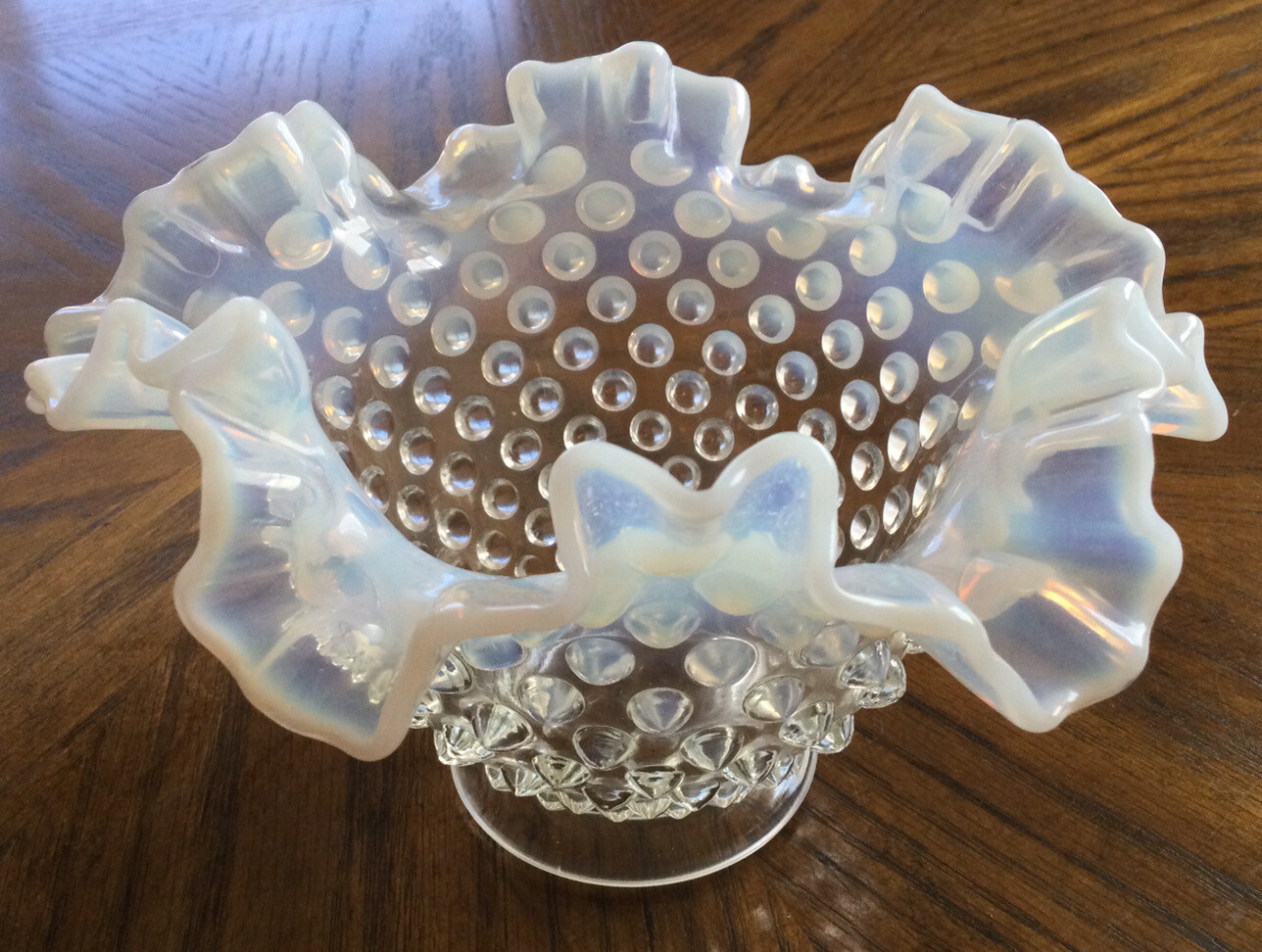 Vtg Fenton Hobnail Opalescent Ruffled Edge Dish