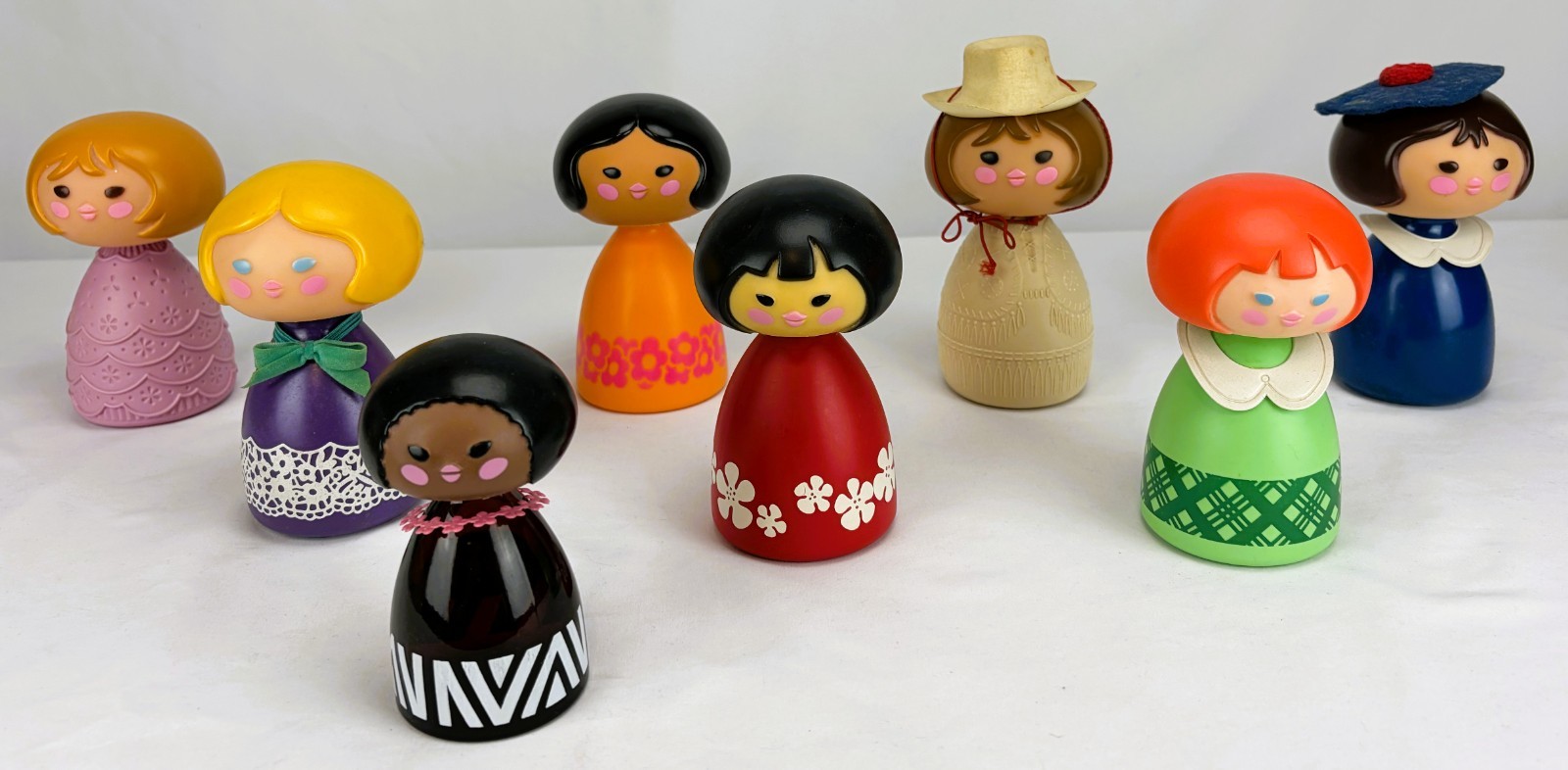 Vintage Avon Small World Cologne Perfume Bottles Lot of 8 Girls Figurines Vintage Avon Small World Cologne Perfume Bottles Lot of 8 Girls Figurines
