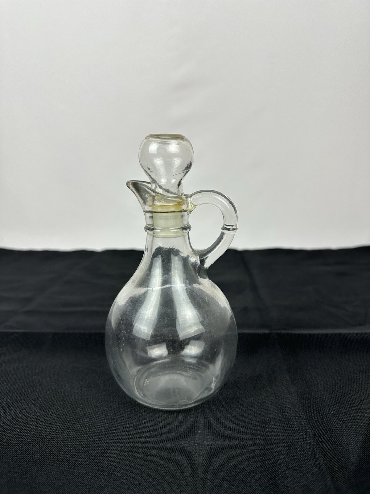 Vintage Glass 6” Cruet With Stopper Dispenser Pourer Server Oil & Vinegar -B33 Vintage Glass 6” Cruet With Stopper Dispenser Pourer Server Oil & Vinegar -B33