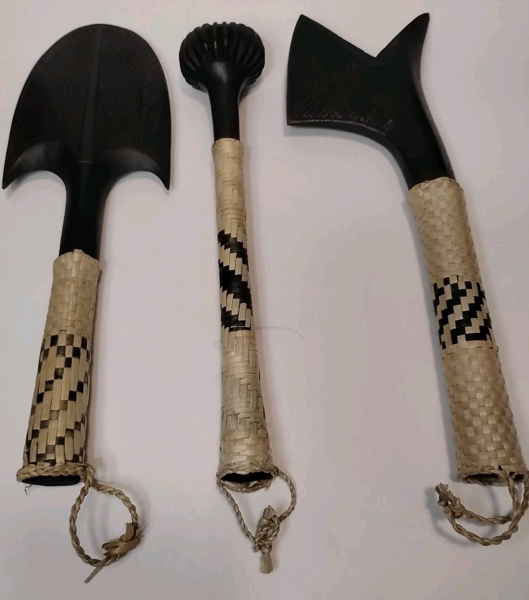  Tribal Art Sculpture Fijian Fiji Oceanic Hardwood Trio Of Replica Weaponry 