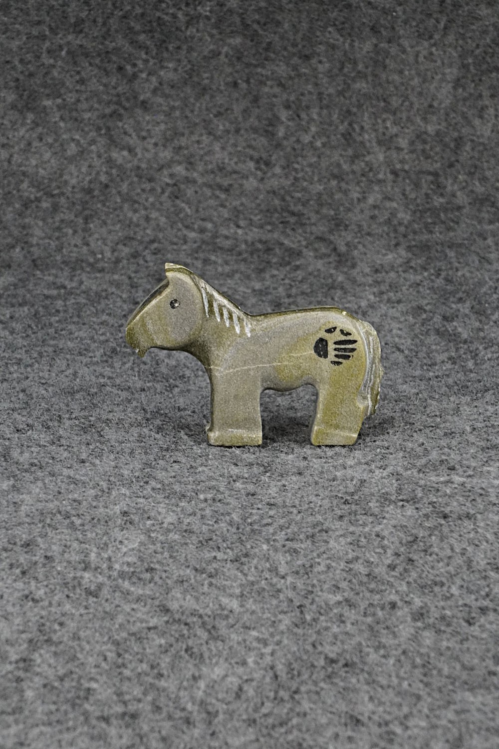 Horse Zuni Fetish Carving - Carol Martin