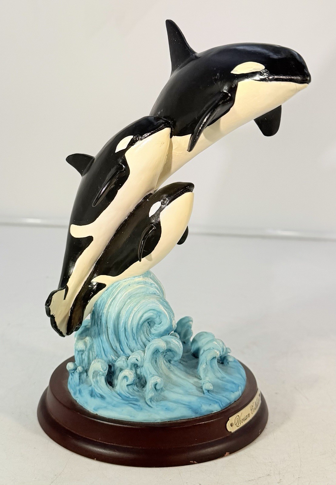 Vivian Collection Vintage 1996 Orcas (Killer Whales) Jumping Out Of Water 8.5” Vivian Collection Vintage 1996 Orcas (Killer Whales) Jumping Out Of Water 8.5”