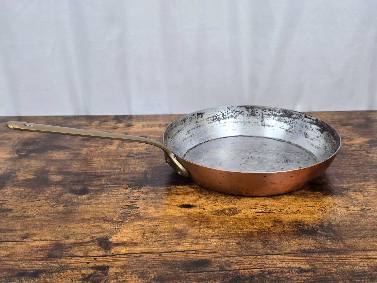 Vintage HAVARD FRANCE Hammered 1.6mm Copper 27cm 10.75\