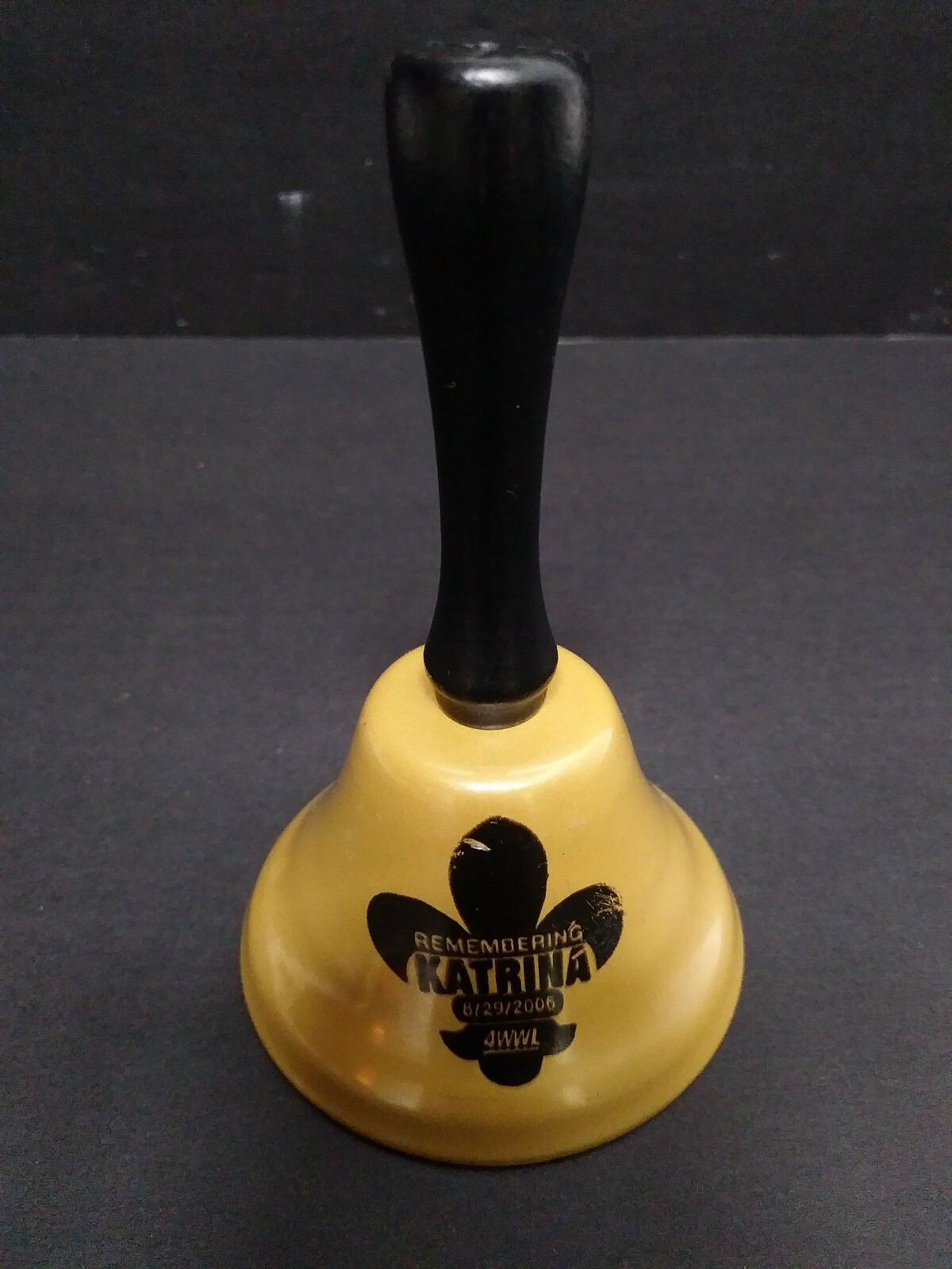 VINTAGE REMEMBERING HURRICANE KATRINA Fleur-De-Lis Hand Bell 4WWL News Gold NOLA