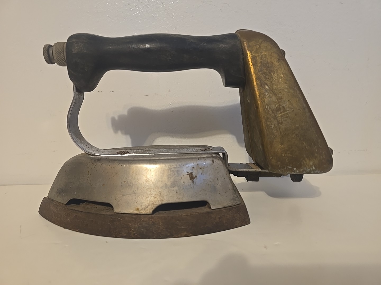 Vintage Montgomery Ward Quick Lighting  Gasoline Iron Patent Dec 22 1936 USA