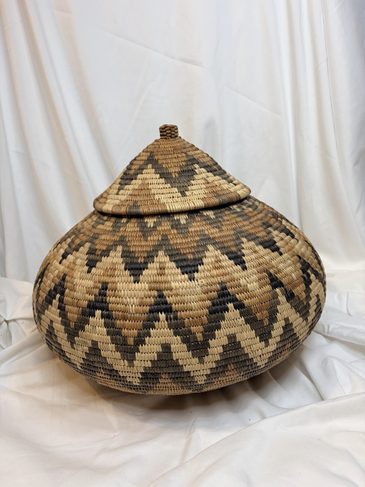 Vtg African Zulu Basket Ukhamba Zig Zag Design Handwoven South African Folk Art