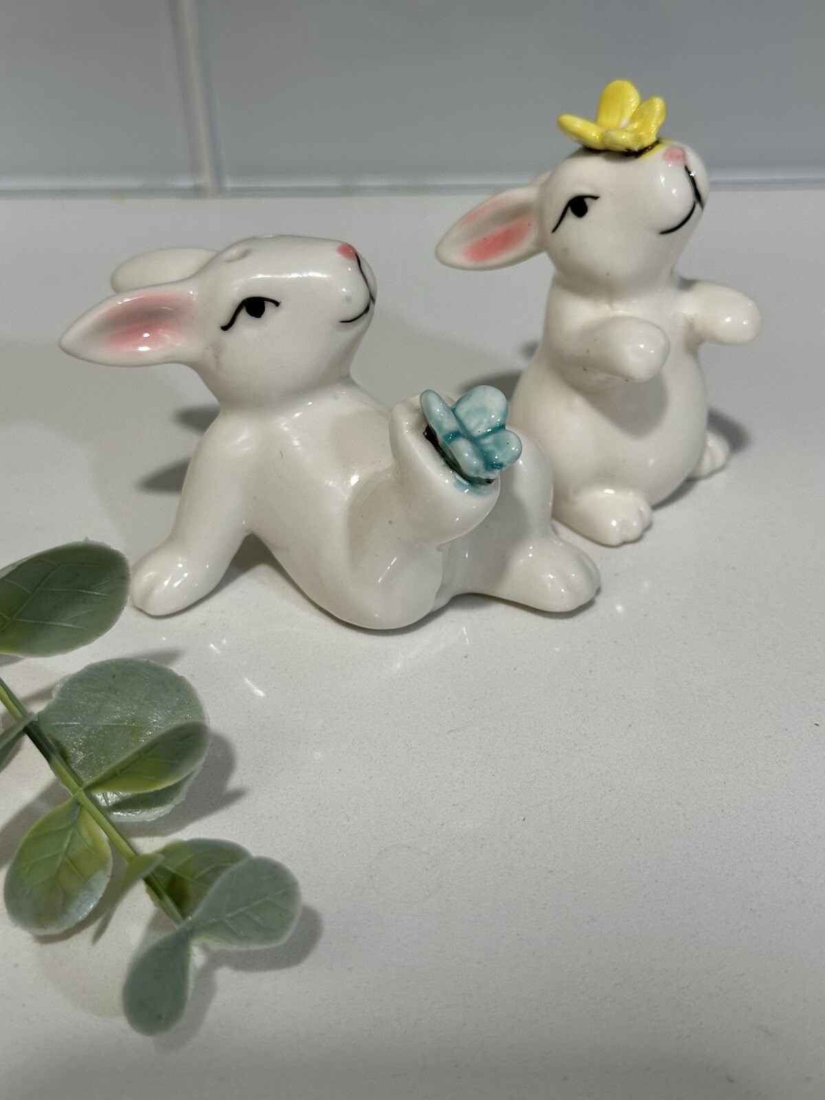 Vintage Ceramic Bunny Rabbit Butterfly Salt And Pepper Shakers Retro Collectible