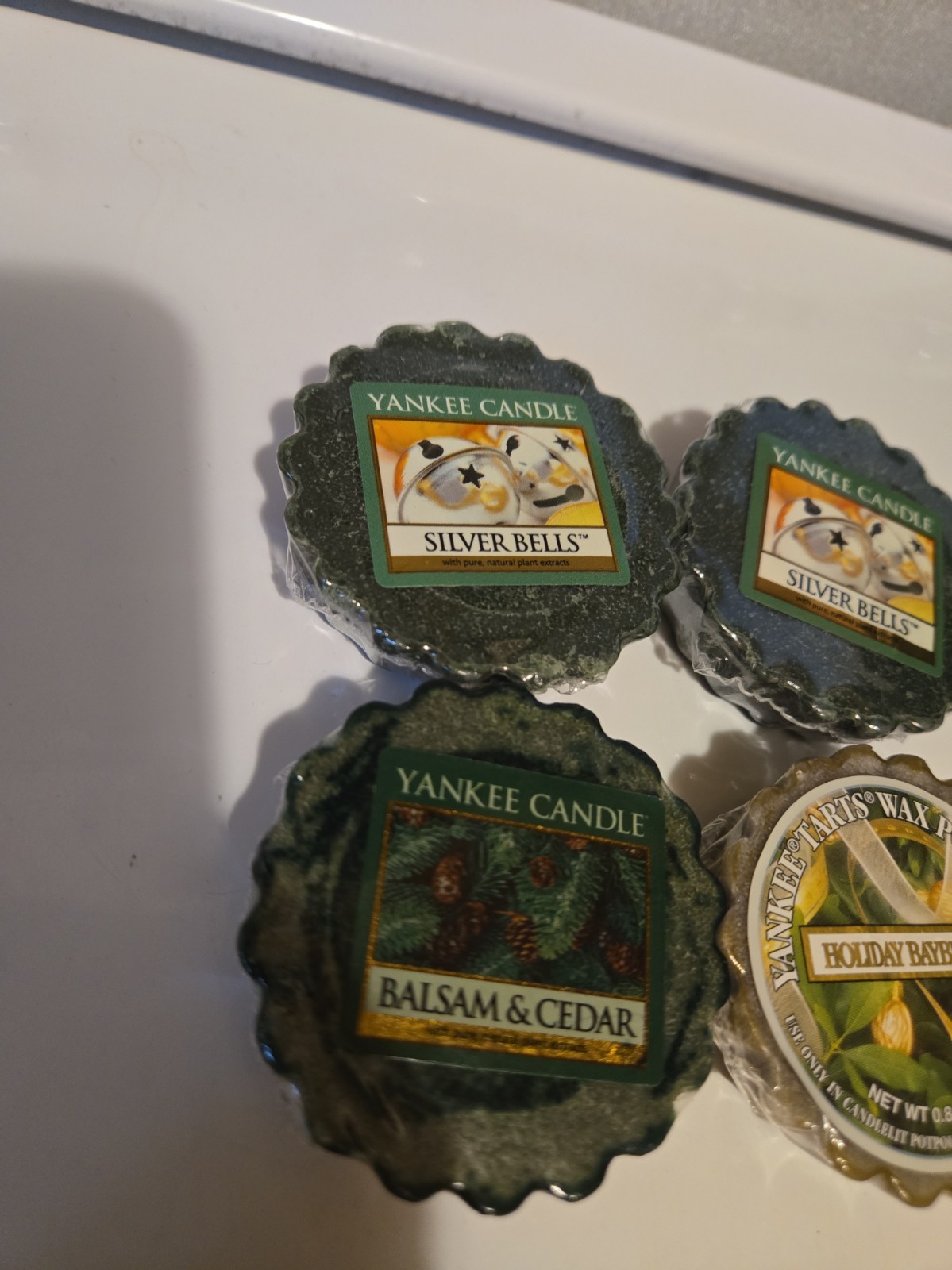 Yankee Candle Holiday Lot Silver Bells(2),HolidayBayberry (1),Balsam&Cedar tarts Yankee Candle Holiday Lot Silver Bells(2),HolidayBayberry (1),Balsam&Cedar tarts