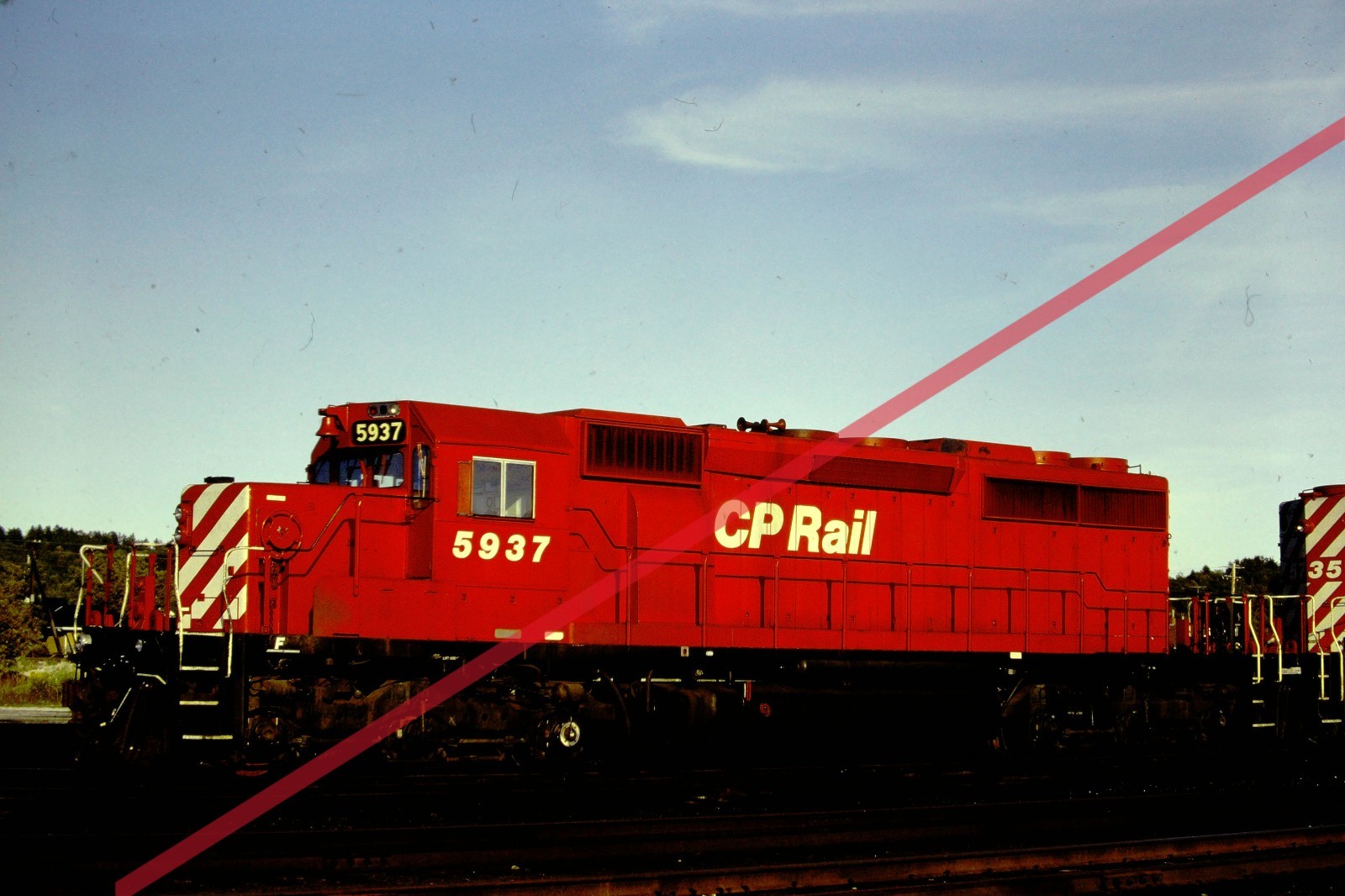 Original slide: CP 5937 Canadian Pacific ⁝⁝ Cartier, ON