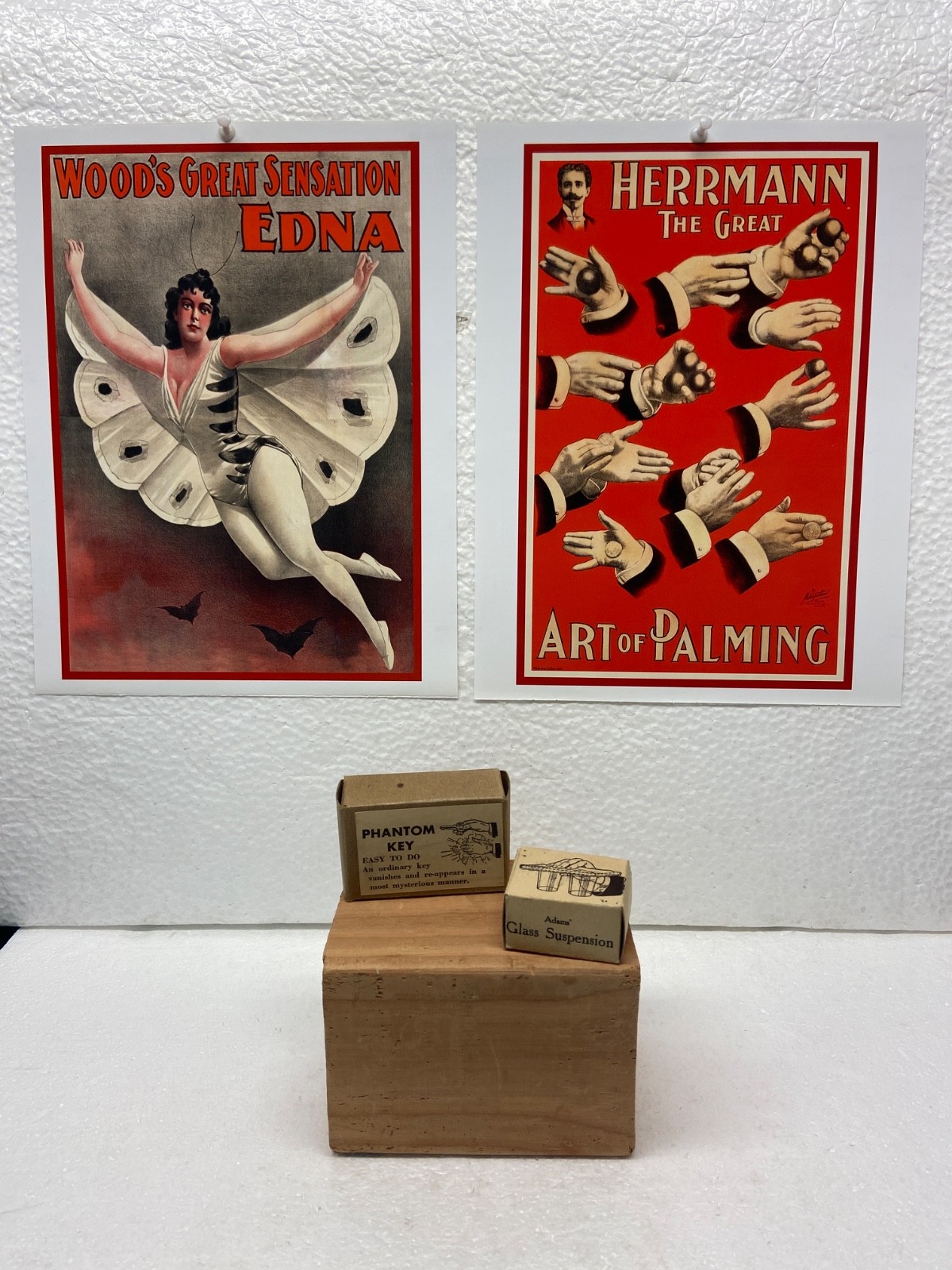 2 VINTAGE ADAM'S MAGIC TRICKS ~ PHANTOM KEY & GLASS SUSPENSION PLUS 2 POSTERS 2 VINTAGE ADAM'S MAGIC TRICKS ~ PHANTOM KEY & GLASS SUSPENSION PLUS 2 POSTERS