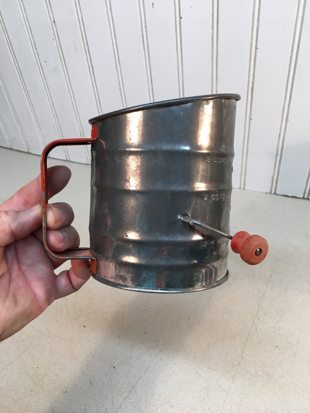 Bromwell’s 5 Cup Measuring Sifter Red Wood Crank Handle Flour Sifter Vintage