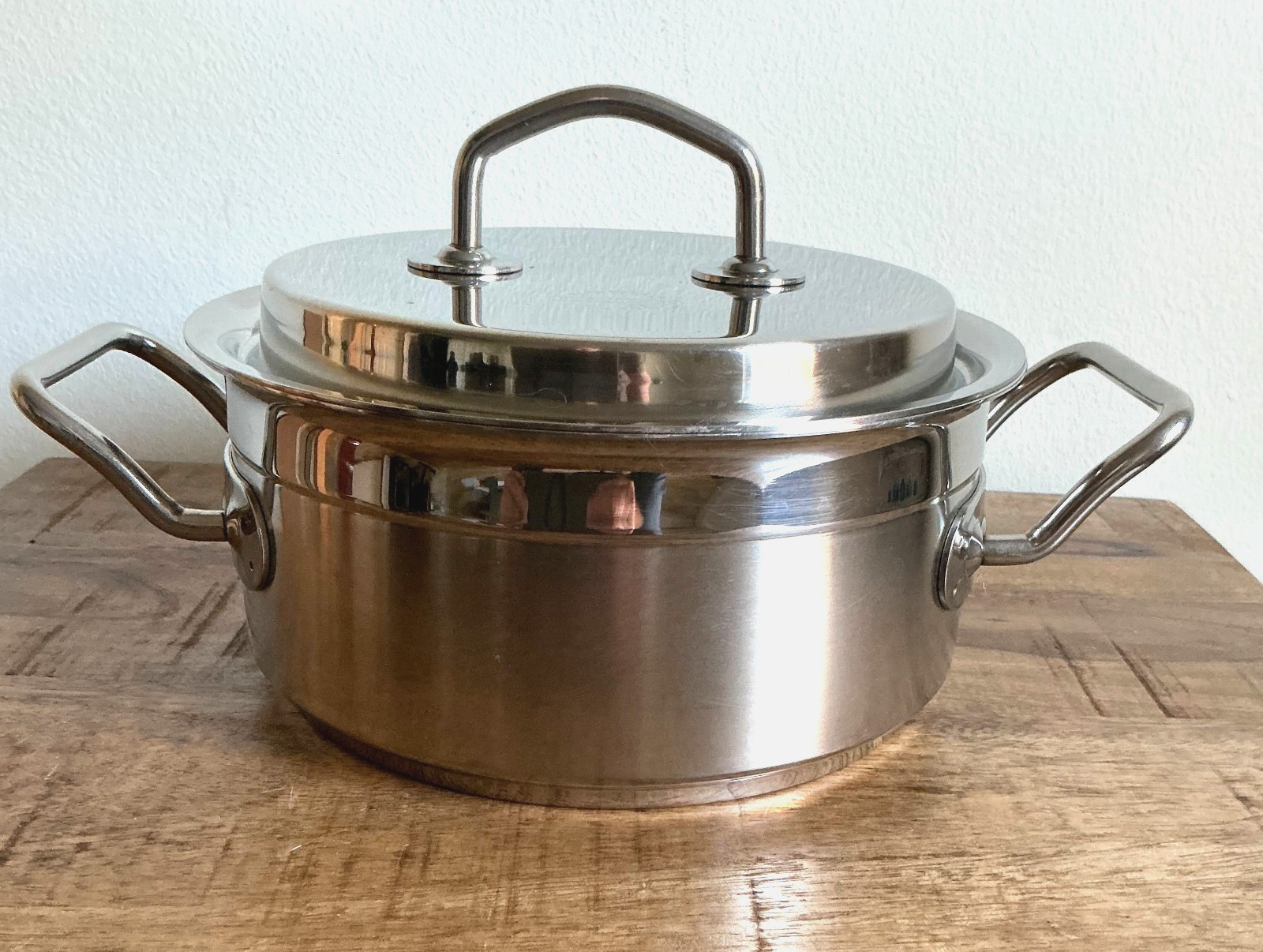 Silga TEKNIKA Milano Italy 18/10 Stainless Steel Dutch Oven Pan 07/19 Silga TEKNIKA Milano Italy 18/10 Stainless Steel Dutch Oven Pan 07/19