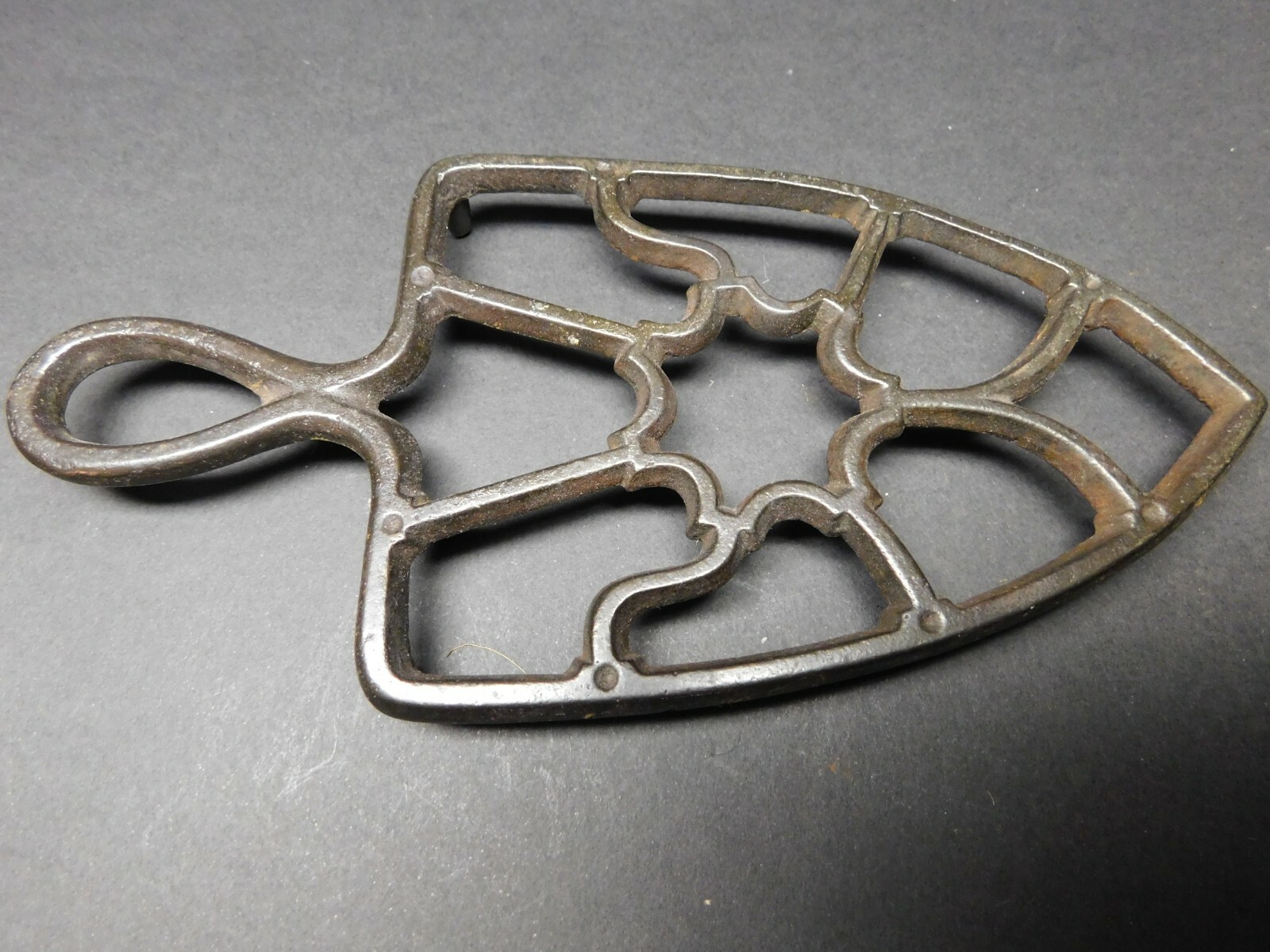Cast Iron Footed Sad Iron Trivet w/ Handle