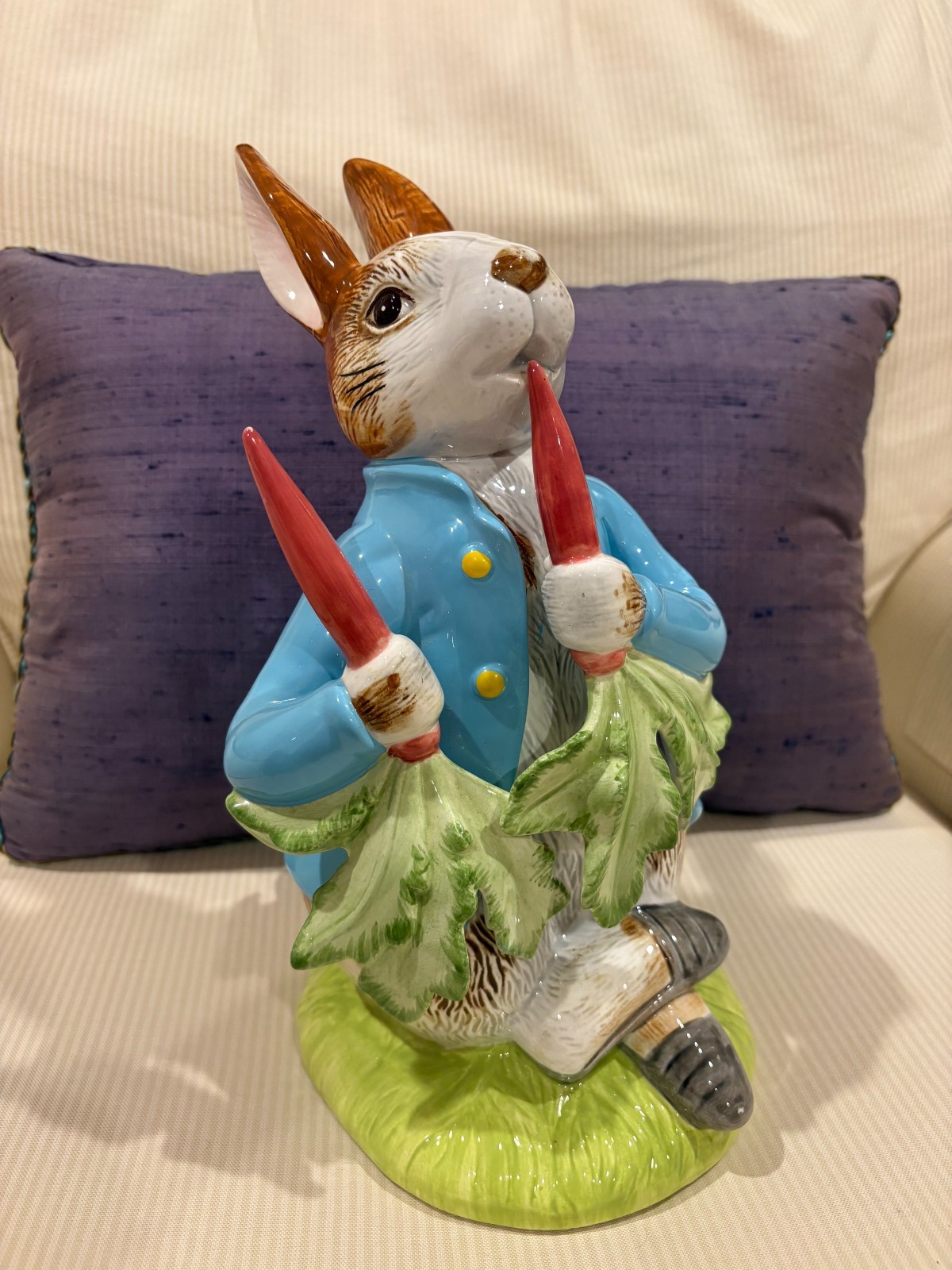 Vintage Schmid Here Comes Peter Cottontail 11