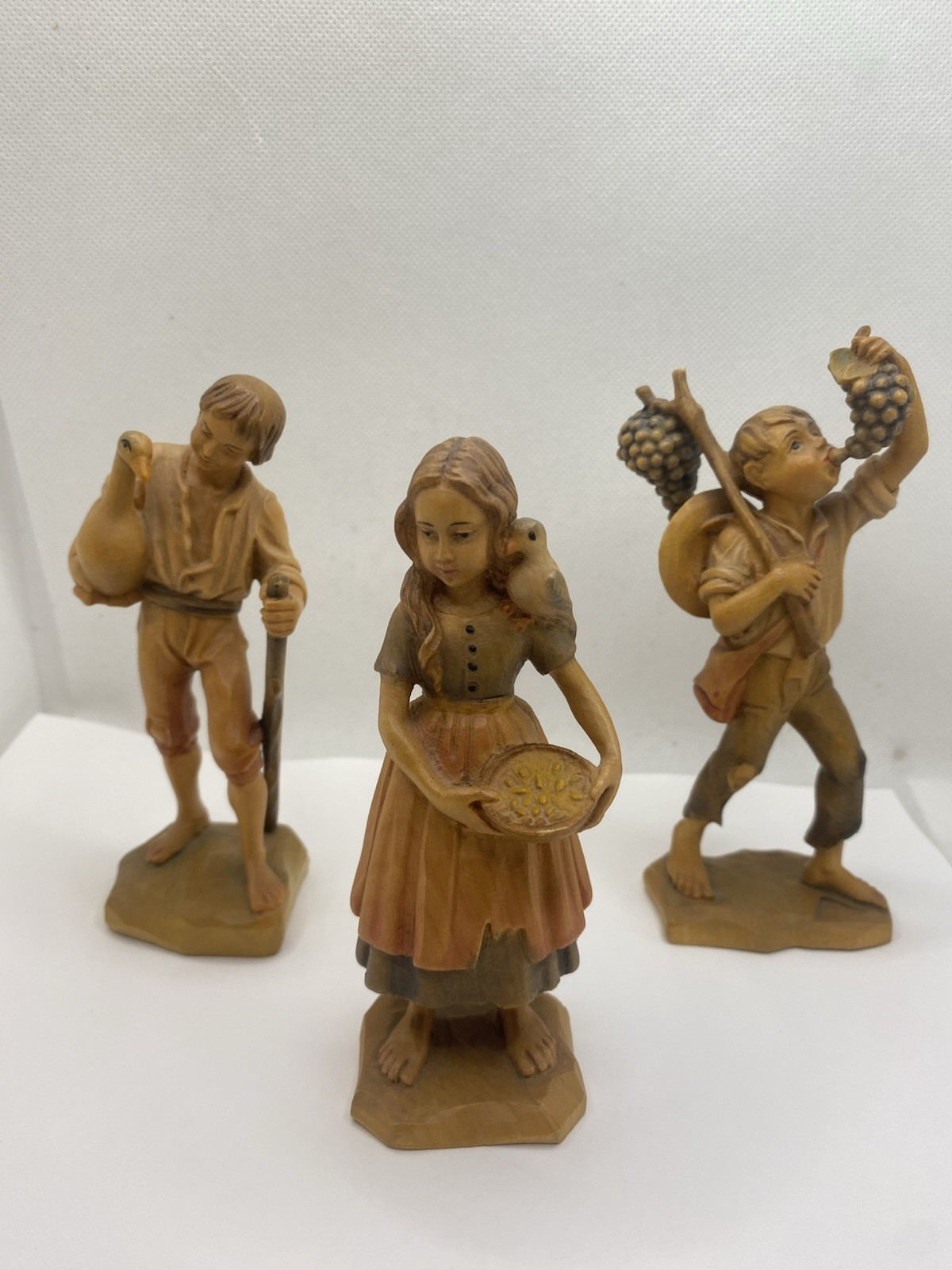 Vintage Hand Carved Wooden Figures “Little Lisa” And Set Vintage Hand Carved Wooden Figures “Little Lisa” And Set