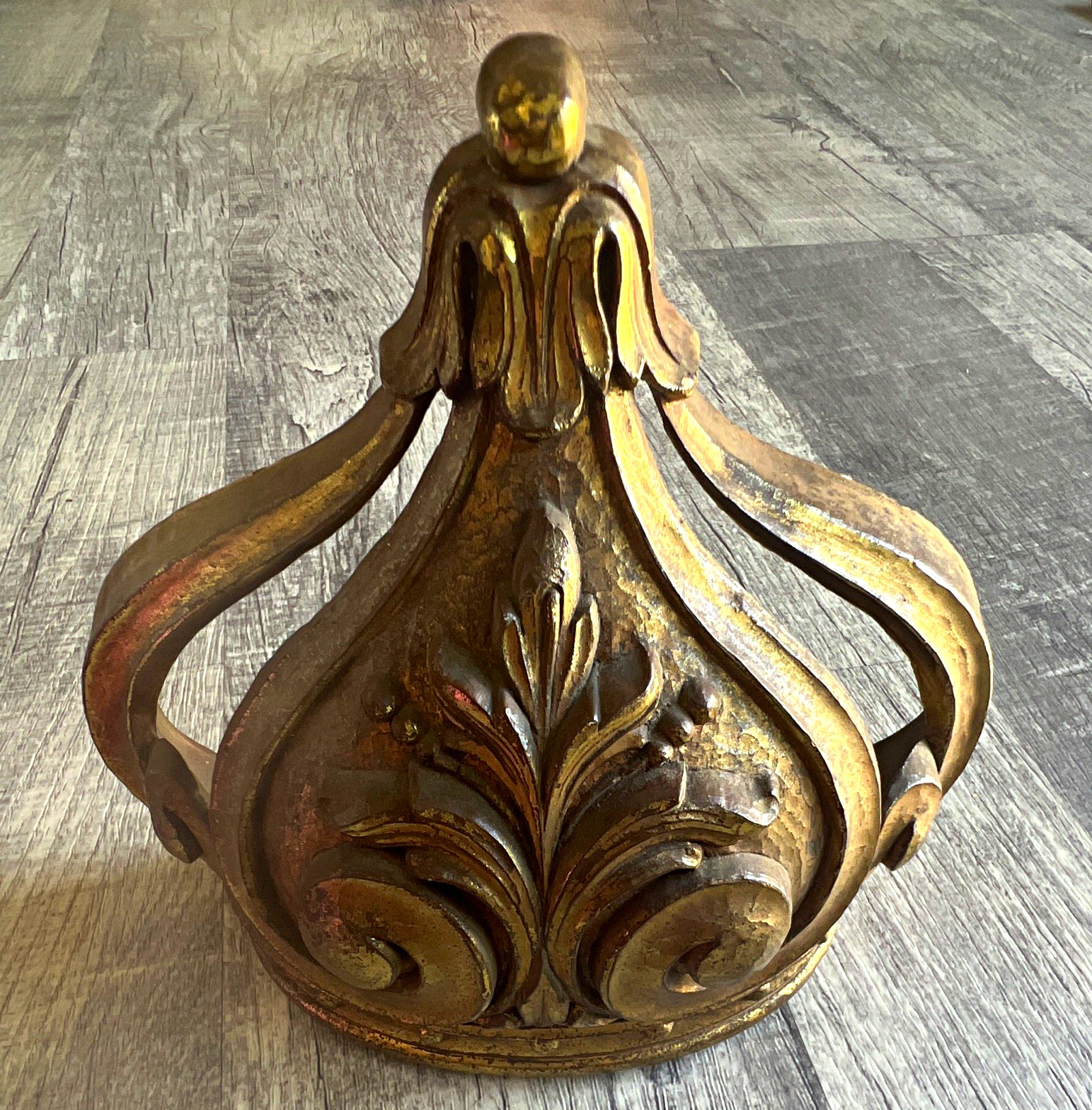 Vintage 1966 Syroco Gold Bed Crown Canopy Model 4000 Hollywood Regency Teester