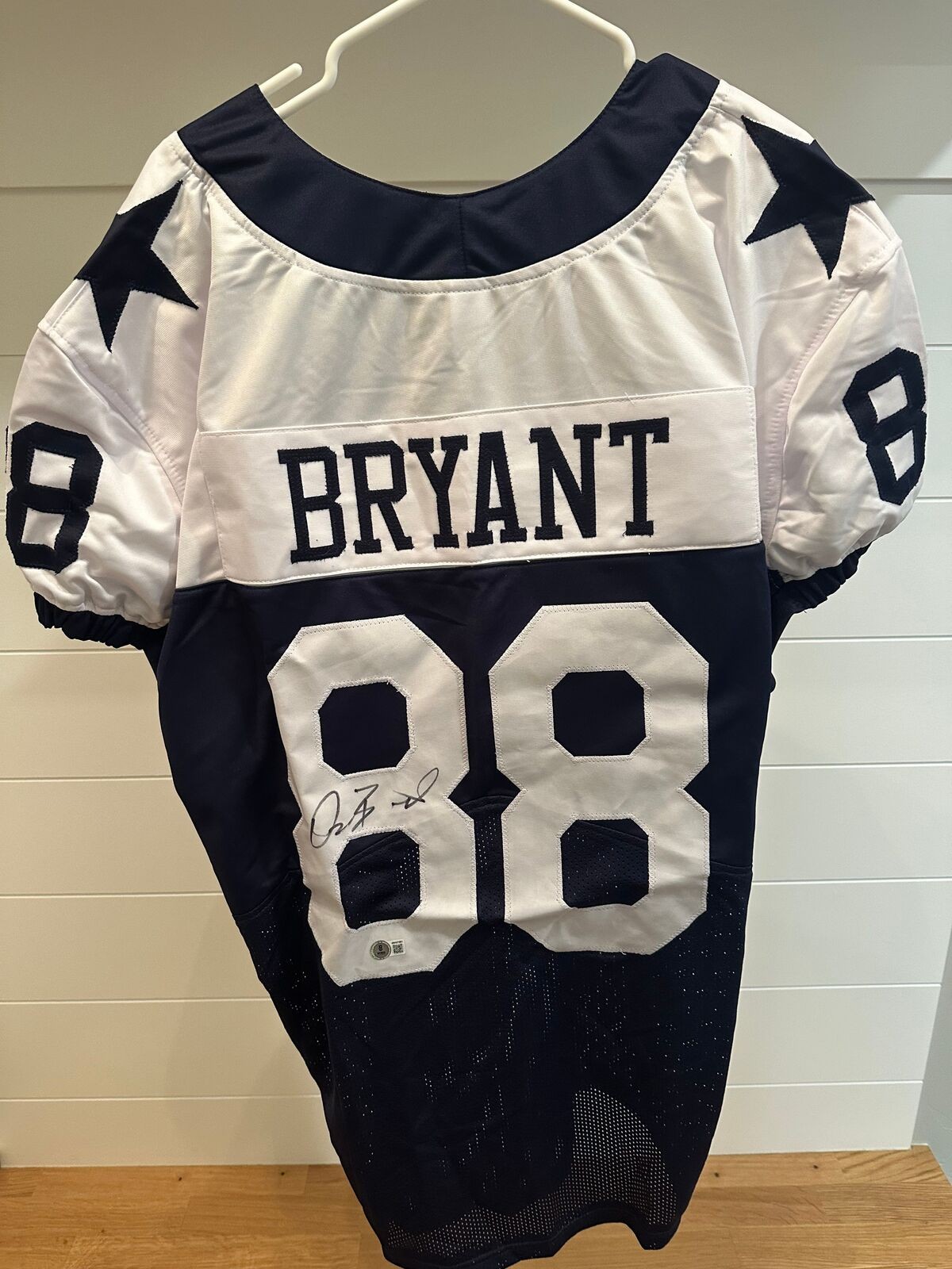 Dez Bryant Autographed Dallas Cowboys #88 Jersey – Beckett Witness Authenticated