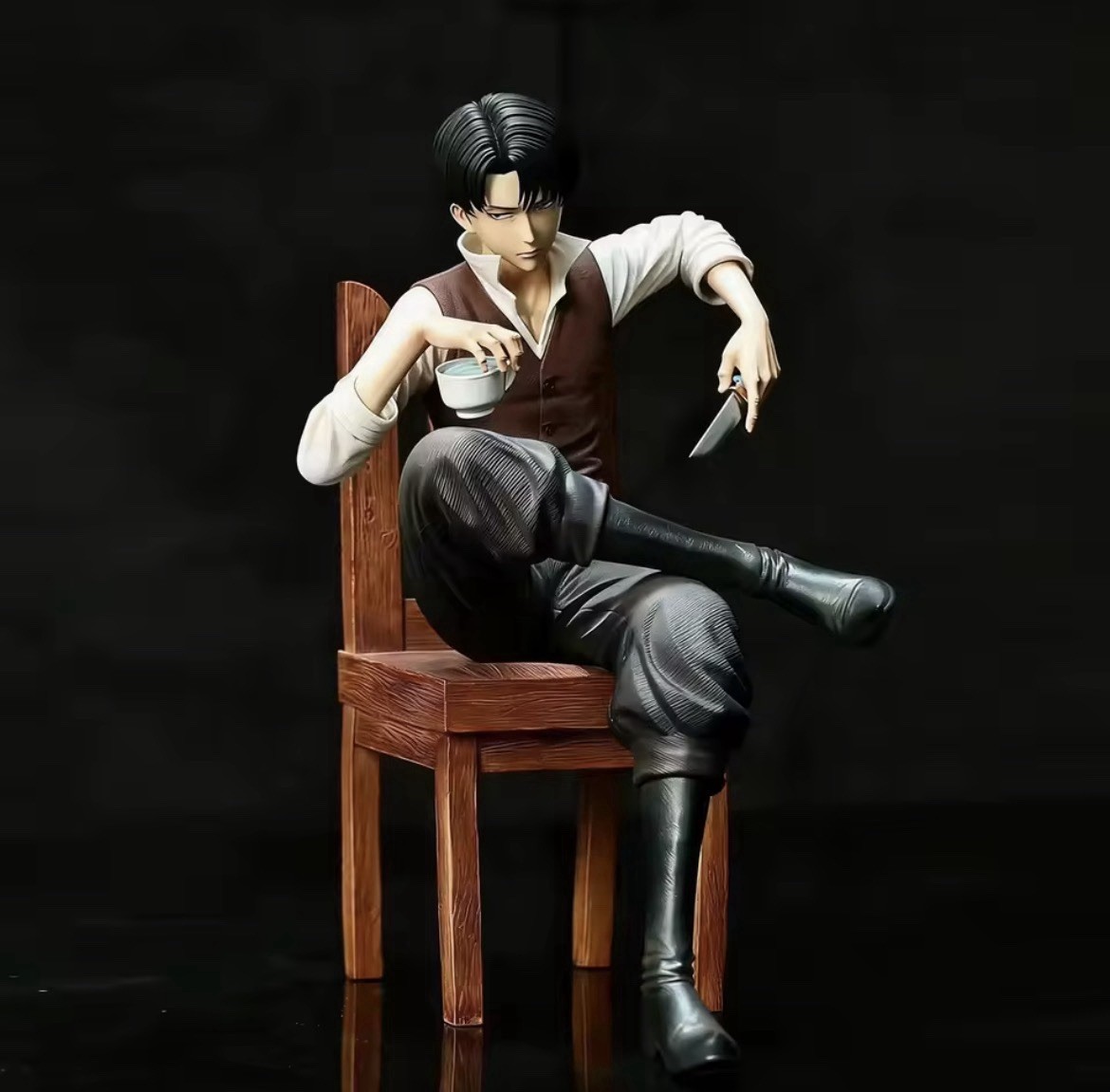 Attack On Titan Levi Ackerman 19cm Sitting Figure Anime PVC Statue Collectible