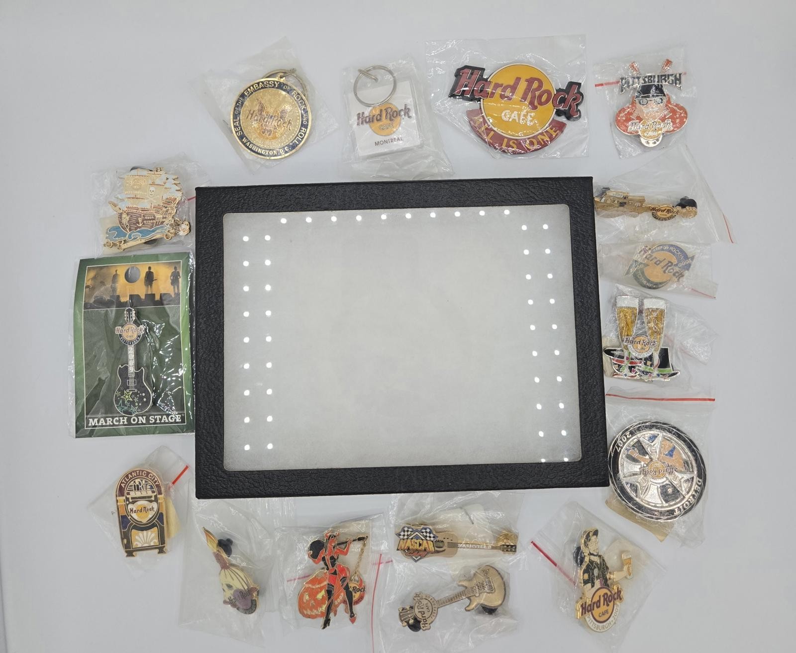 Vintage BRAND NEW Hard Rock Café PINS Lot OF 16 Display Case/Frame 8''x6'' NICE Vintage BRAND NEW Hard Rock Café PINS Lot OF 16 Display Case/Frame 8''x6'' NICE