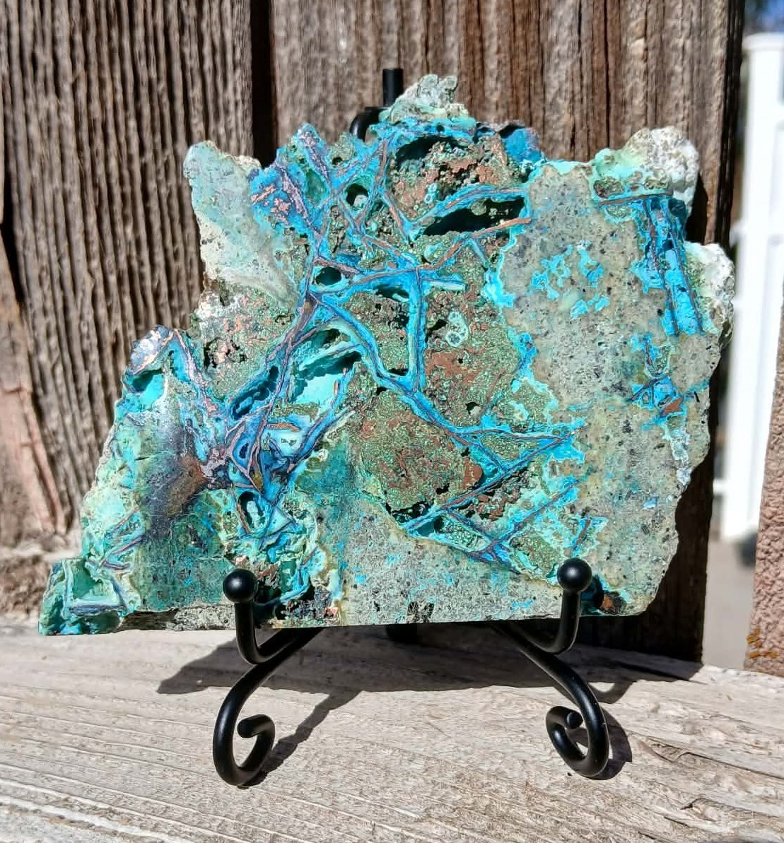 Blue Eye appealing Chrysocolla with Copper from Indonesia loaded with copper.