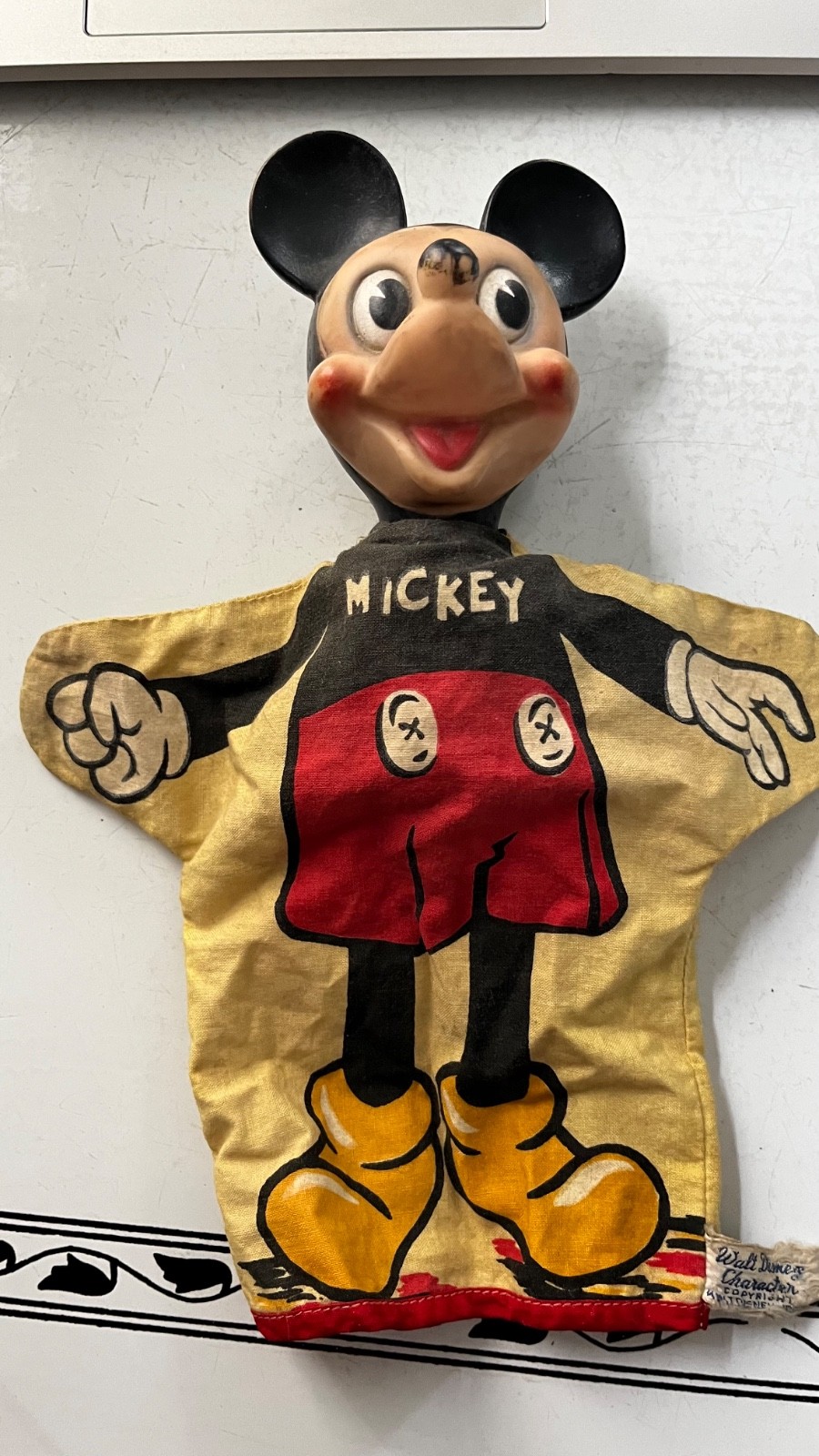 Vintage Gund Mickey Mouse Hand Puppet Rubber Face Walt Disney W.D.P. Cloth Body