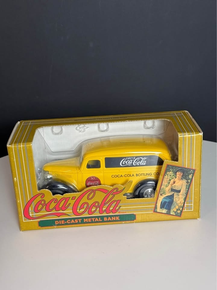 1995 ERTL Coca-Cola 1936 Chevy Panel Delivery Truck Die-Cast Bank B901