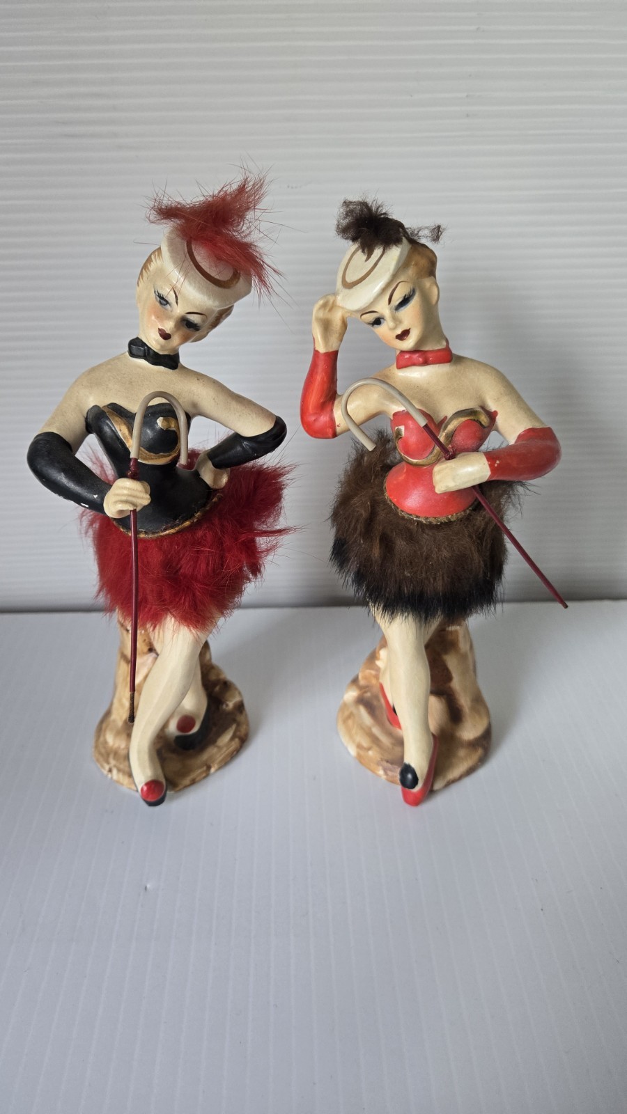 Rare Pair Artmark Originals Dancing Ladies W/ Fur & Feathers Figurines 1950\'s 