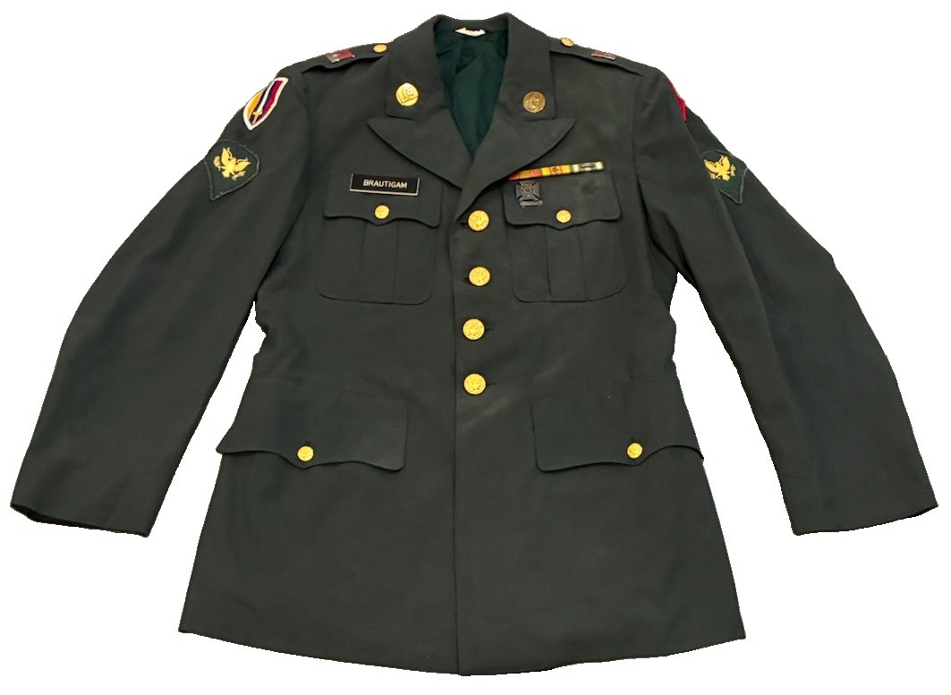 Vtg. Vietnam Era US Army Green Class A Dress Uniform Coat Named Sterling Badge Vtg. Vietnam Era US Army Green Class A Dress Uniform Coat Named Sterling Badge