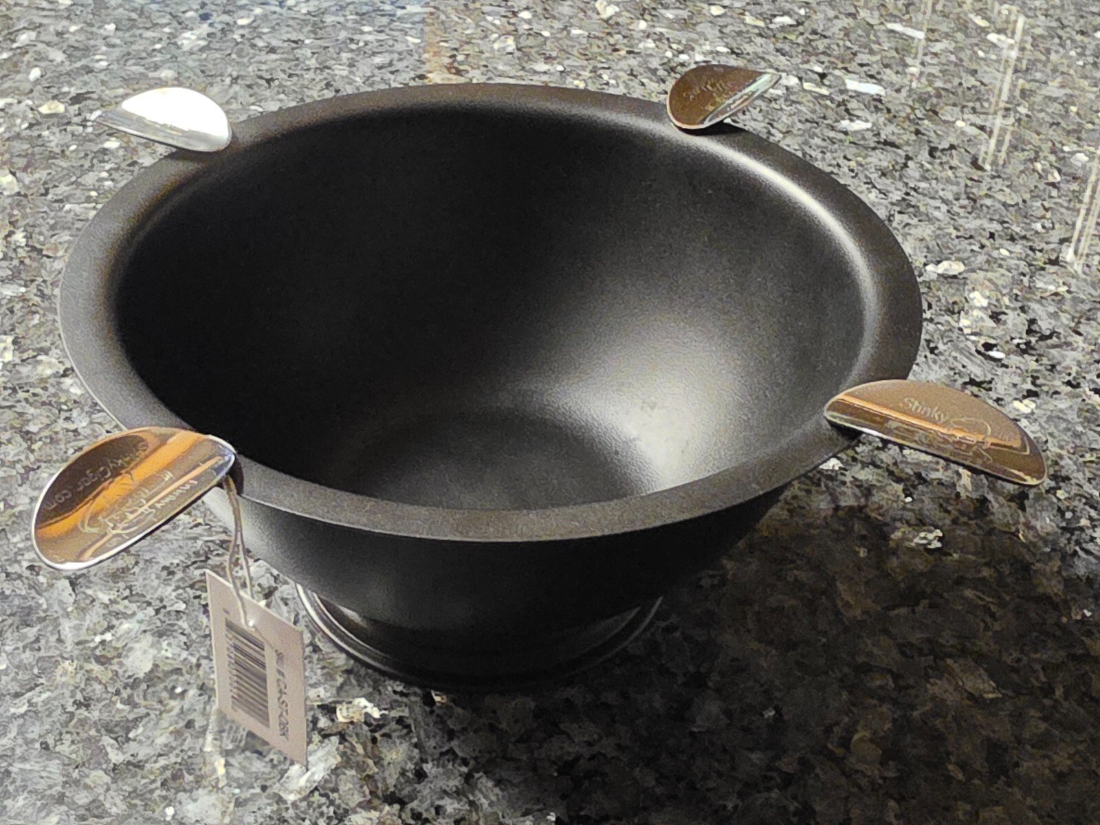 Stinky Cigar Ashtray, Windproof/Matte Black Stainless-4 Steel Stirrups-Brand New Stinky Cigar Ashtray, Windproof/Matte Black Stainless-4 Steel Stirrups-Brand New