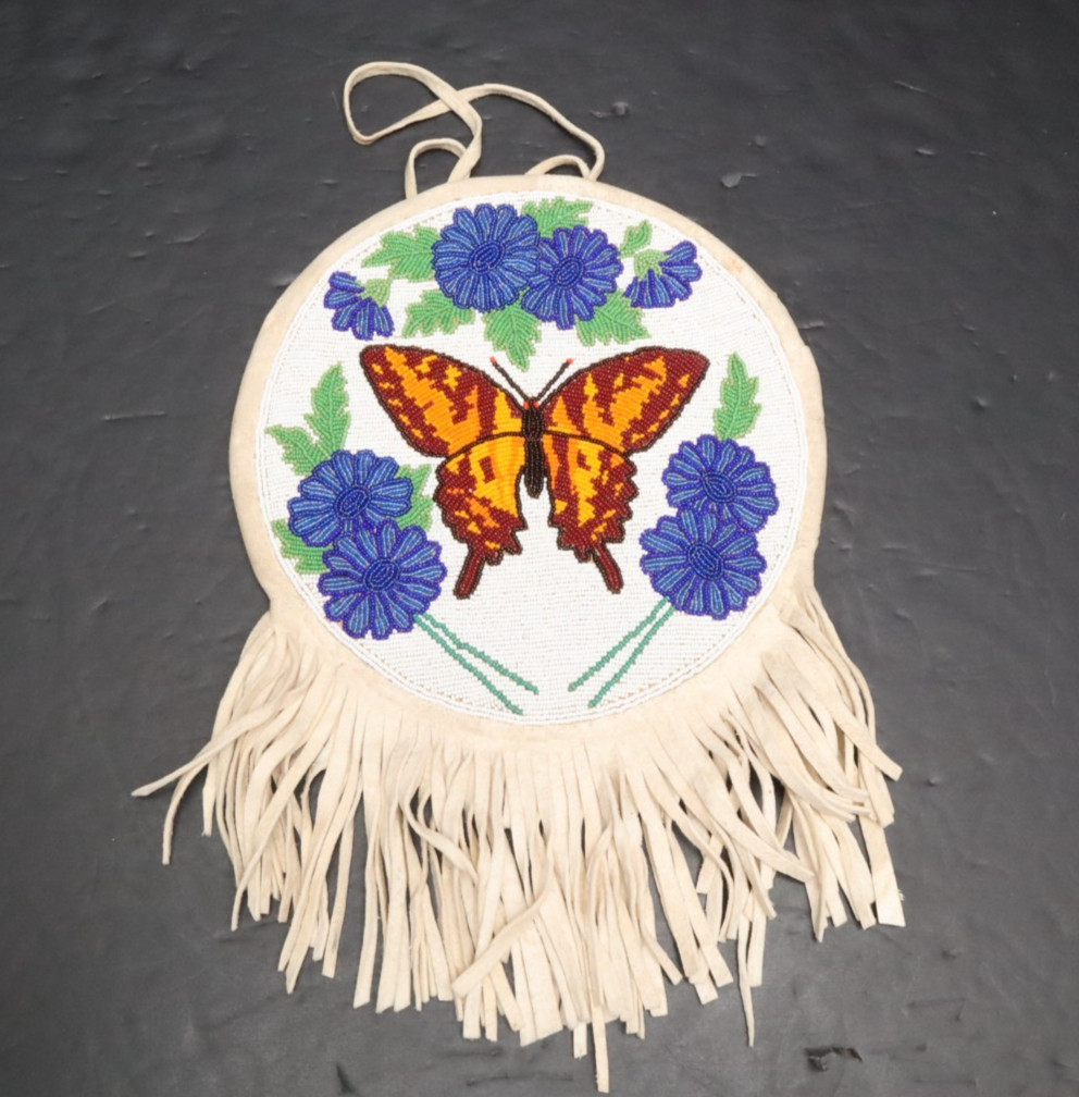 Plateau Beaded Flat Bag ORNATE PICTORIAL BUTTERFLY 14\