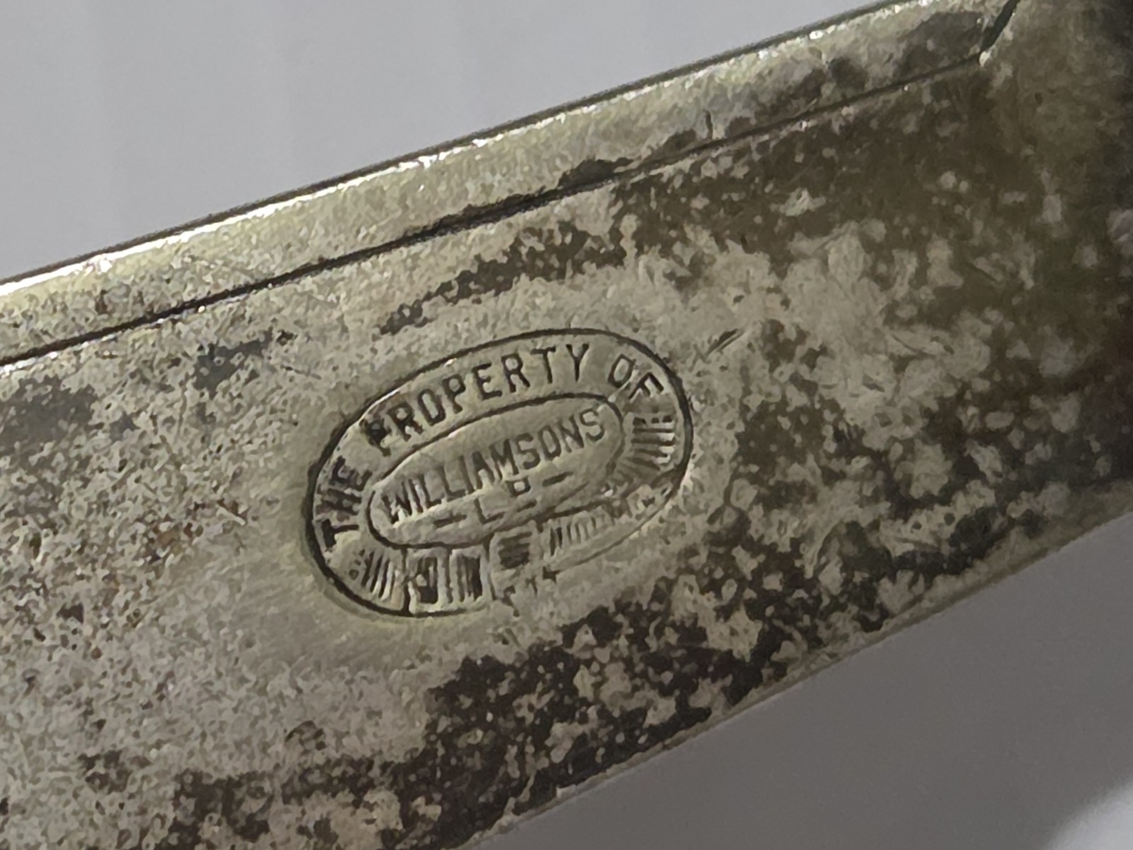 RARE ANTIQUE WILLIAMSON\'S TAVERN LONDON TABLE KNIFE???