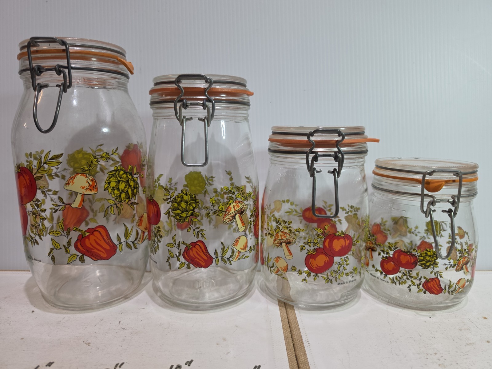 4 Vintage Arc Spice Of Life Glass Canister Jar Set Tomato Mushroom Garlic France 4 Vintage Arc Spice Of Life Glass Canister Jar Set Tomato Mushroom Garlic France