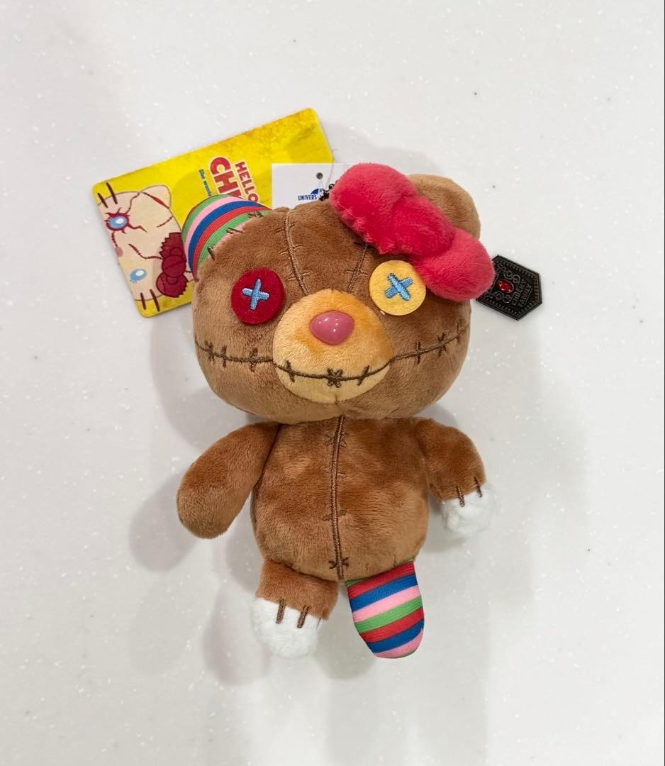 USJ Hello Kitty Chucky Tiny Chum Plush Halloween Horror Night 6.7in Japan Rare