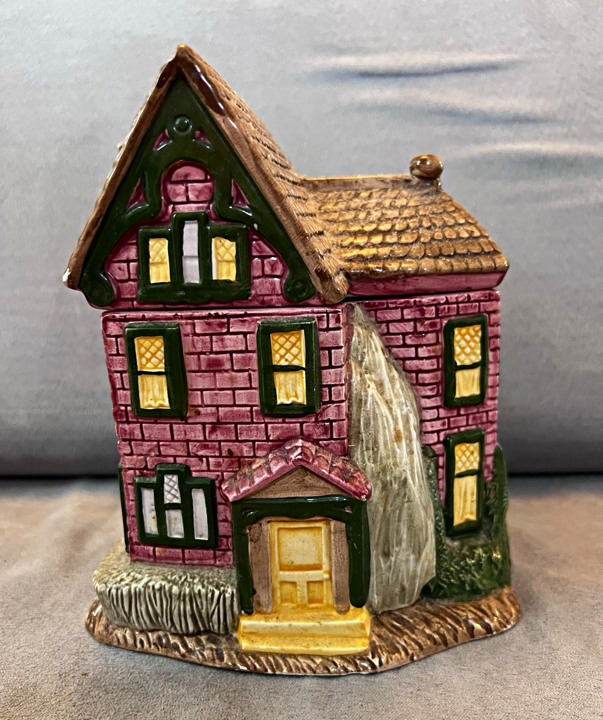 R.H. Macy & Co. 1994 Hand Painted Ceramic House Jar w/ Lid, Cottage Brick