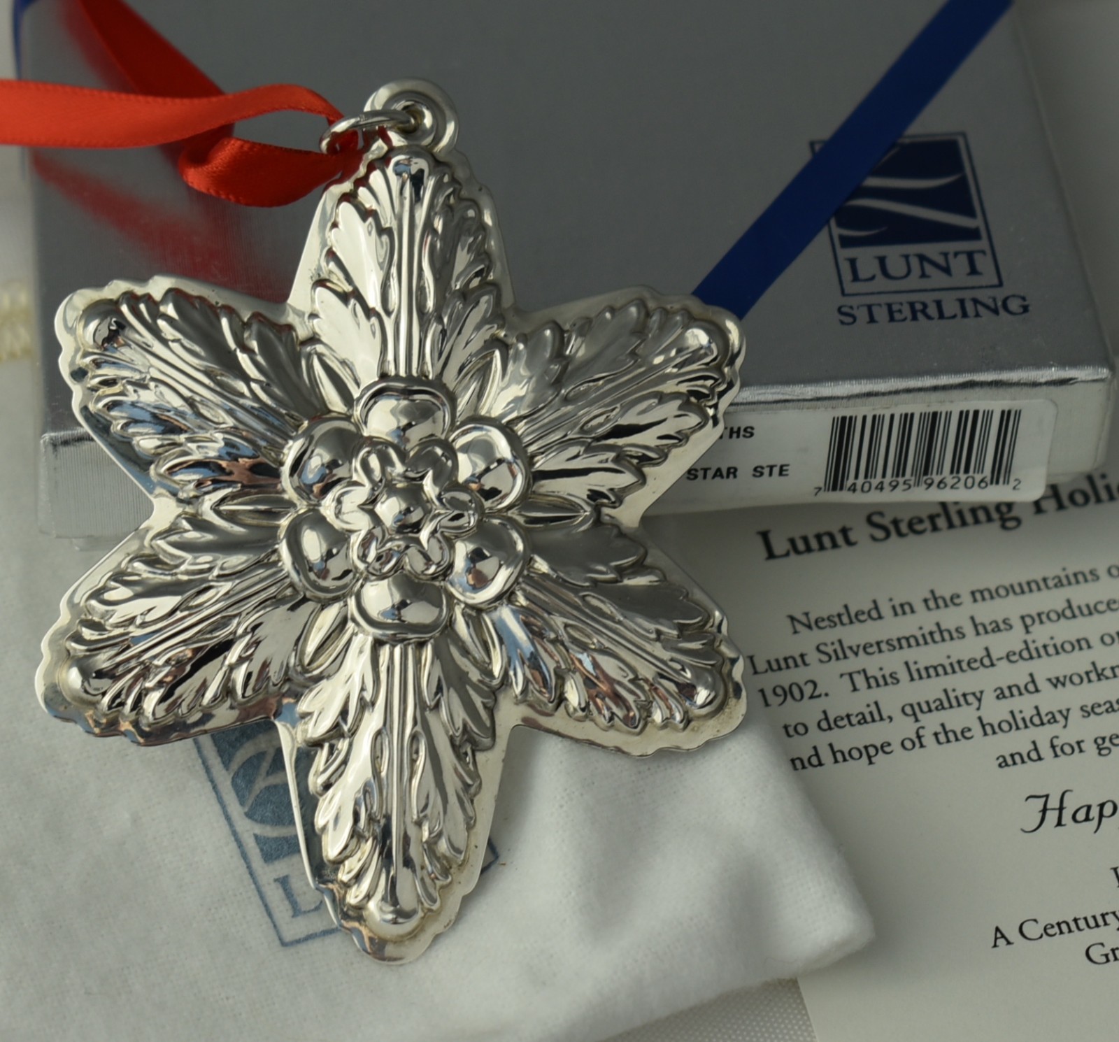 \'04 LUNT Sterling Christmas ORNAMENT Annual Poinsettia STAR 5 pt with Box