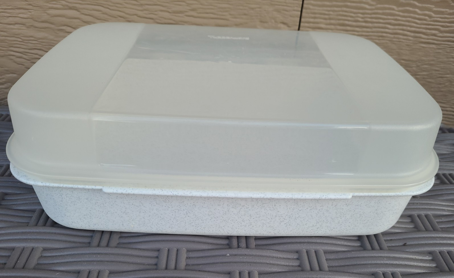 Vtg Tupperware Storz-A-Lot 2242D Hinged Storage Container Speckled White USA