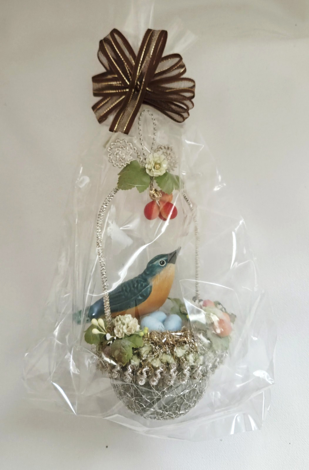 Vintage Blumchen Easter Spring Basket Robin Nest Eggs Ornament Figure 2004