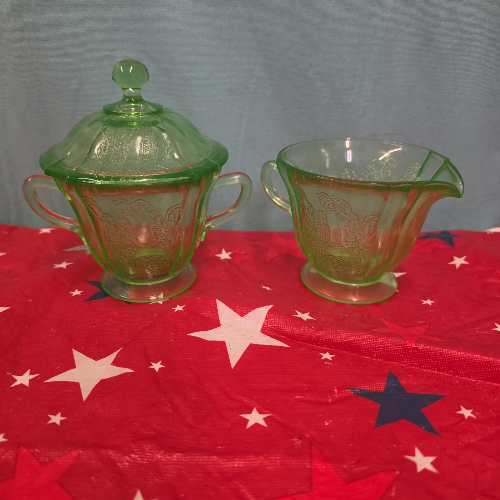 Uranium Sylvan Parrot Cream & Sugar Set Depression Glass Federal GLOWS CHIPPED 