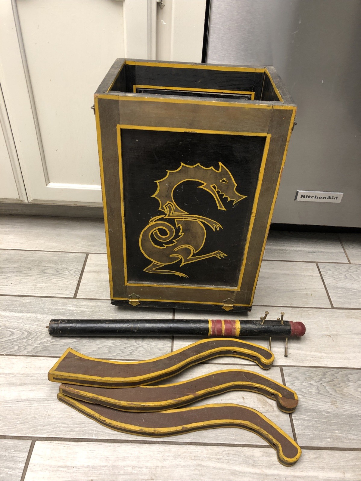 Vintage Wooden Magic Illusion Box Prop Dragon Design Stage Trick Project
