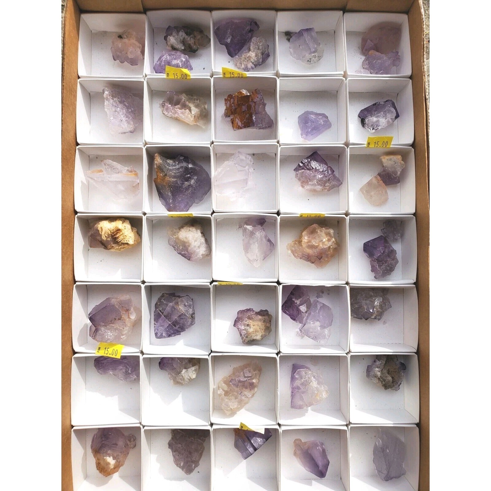 Wholesale minerals 40 Piece Flat of UV reactive Purple Lavender Fluorite