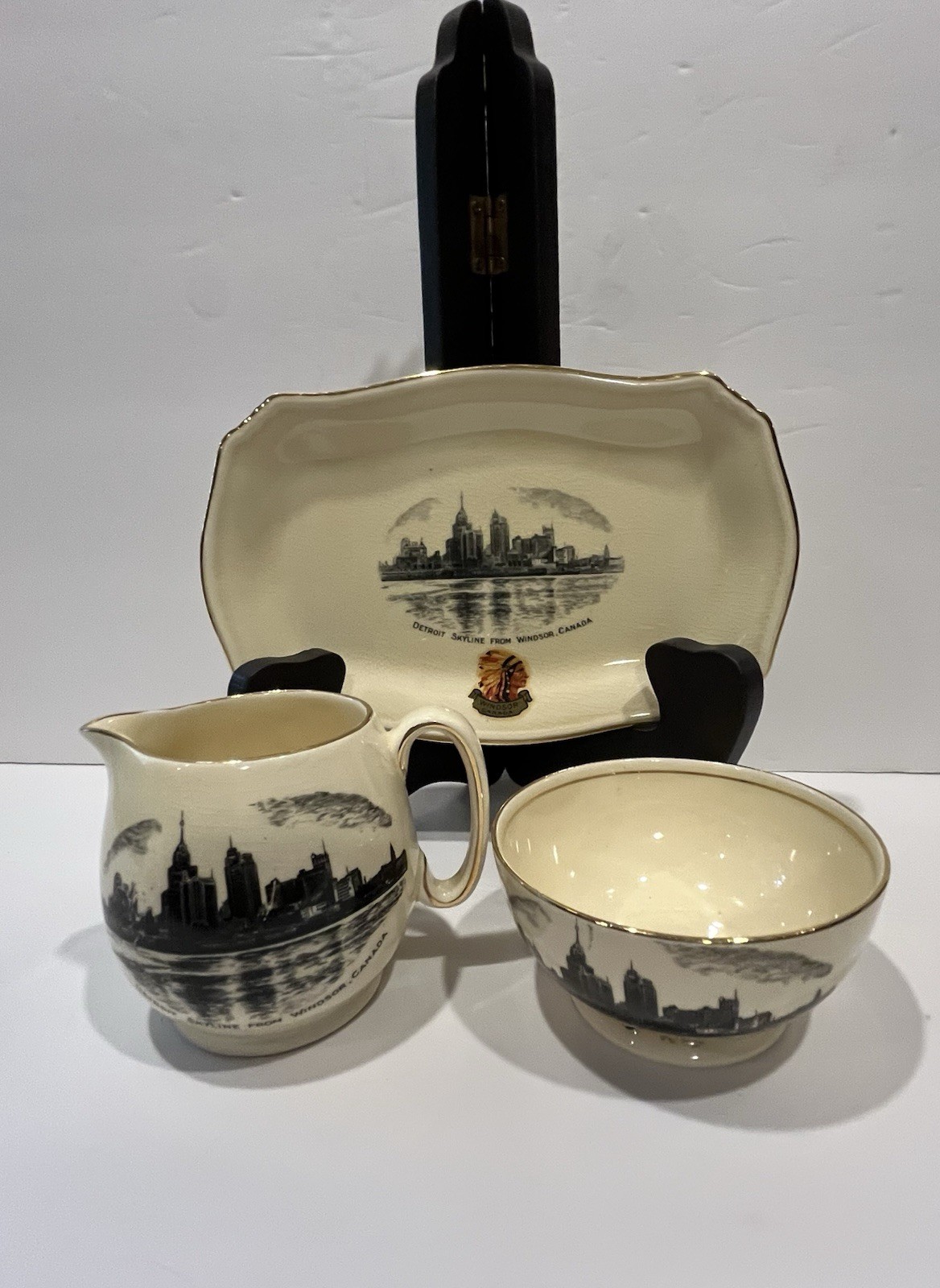 ROYAL WINTON GRIMWADES DISH, CREAMER, SUGAR Detroit skyline from Windsor, Canada