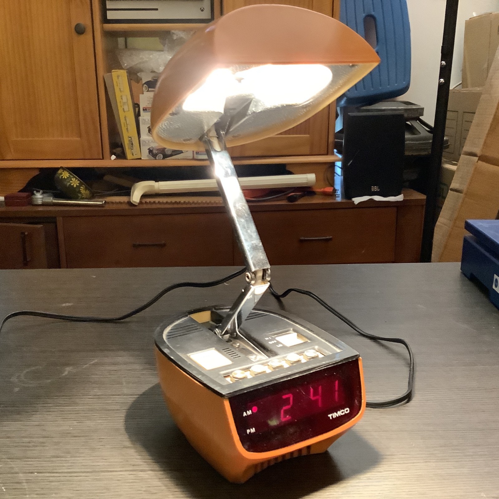 Vintage Space Age TIMCO EX-60 Electric Digital Clock Desk Lamp Yellow Retro Runs Vintage Space Age TIMCO EX-60 Electric Digital Clock Desk Lamp Yellow Retro Runs