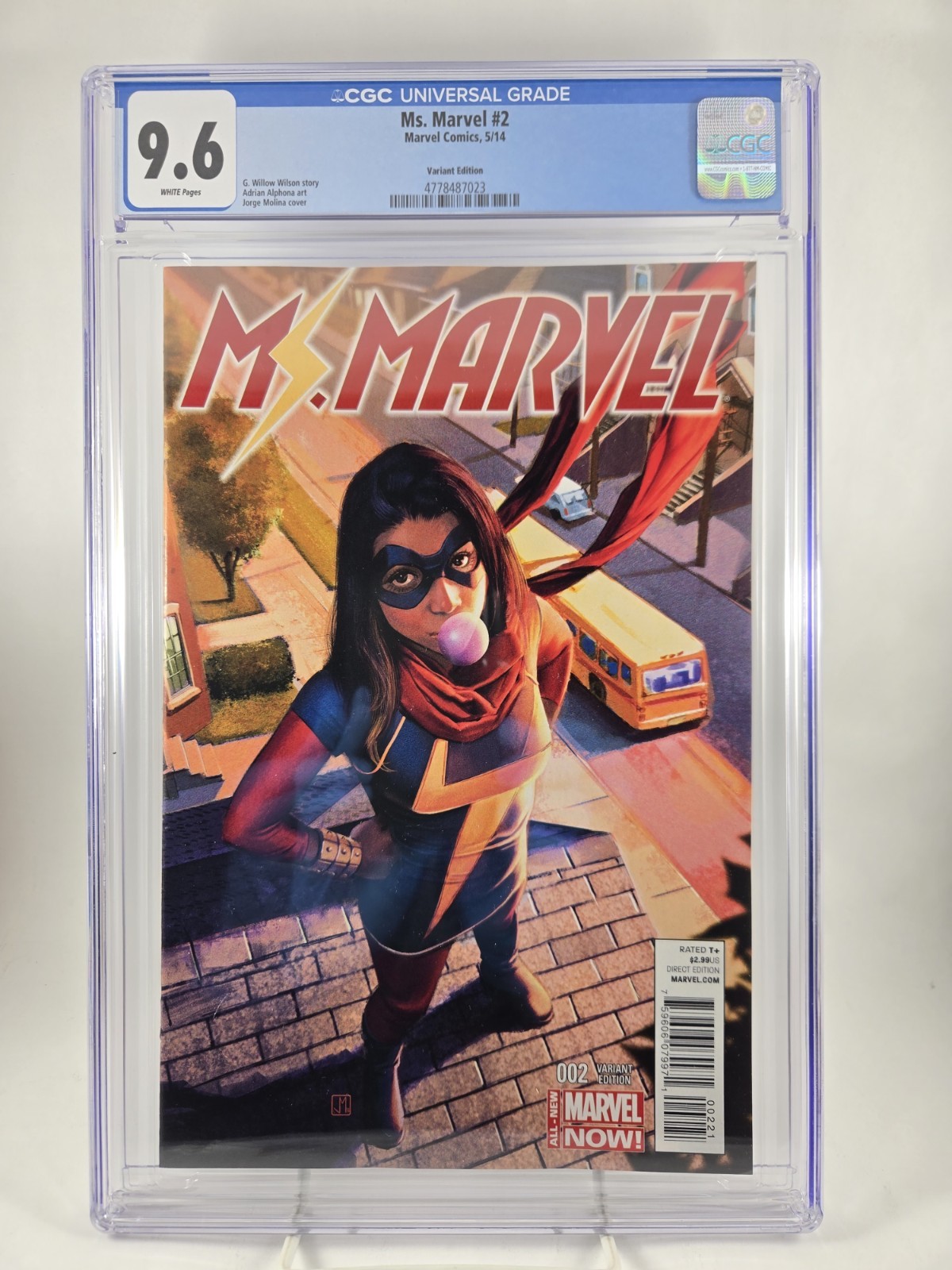 Ms. Marvel #2 - CGC 9.8 - Jorge Molina Variant - Kamala Khan - 2014 - Comic Book