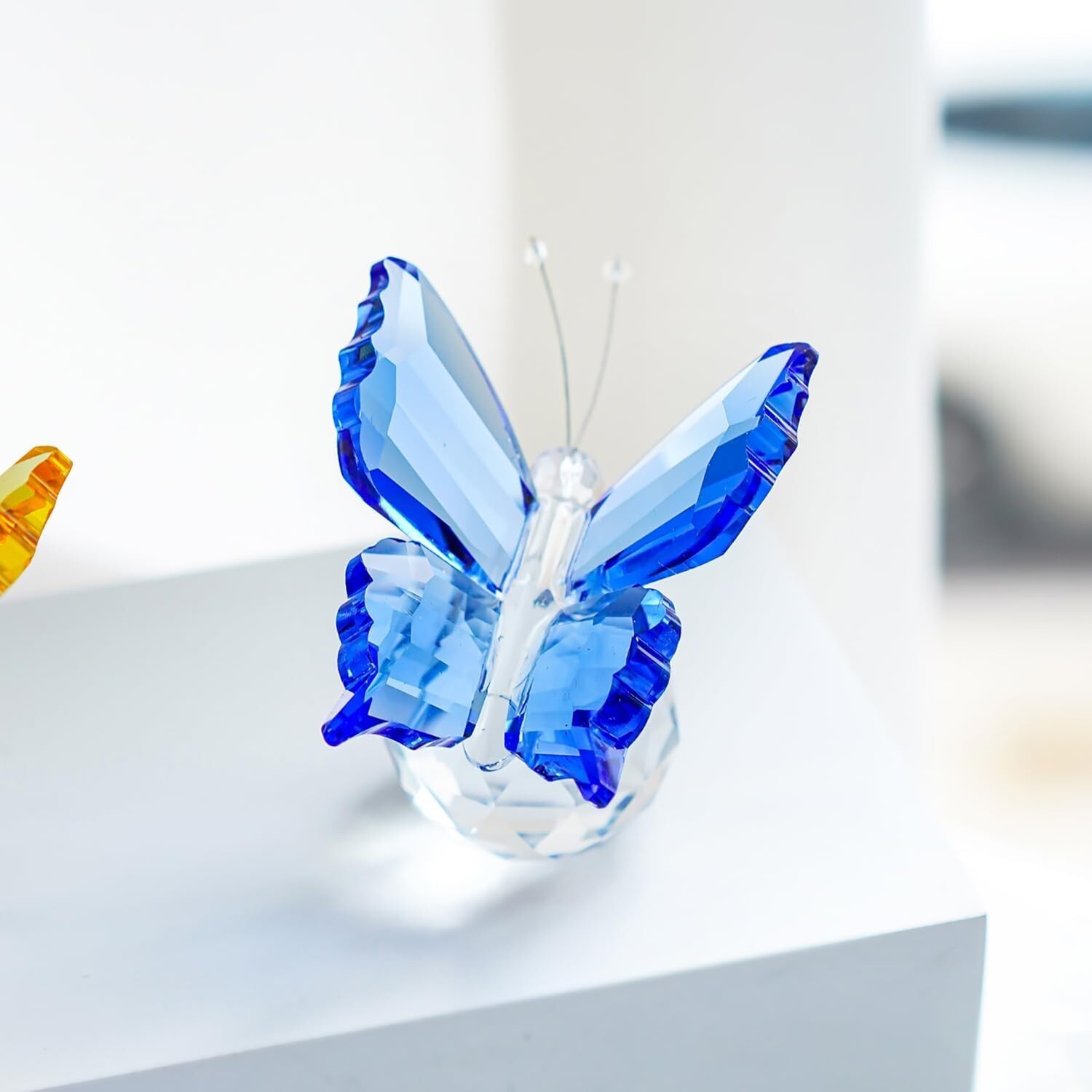 H&D Crystal Flying Butterfly with Crystal Ball Base Figurine 2*1.8*2.1 