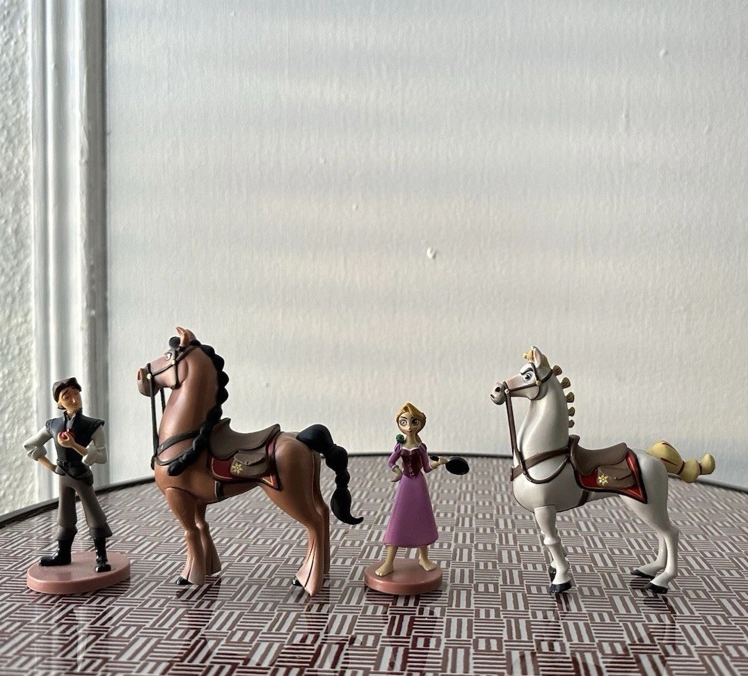 Disney Tangled Rapunzel Figures Set 4 Pk