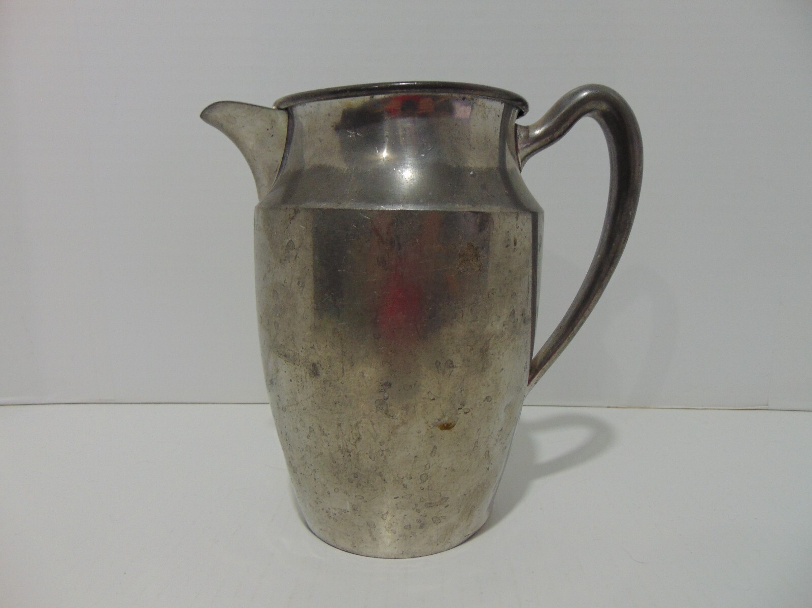 Crescent Pewter 1510 1.5 Quart Pitcher Crescent Pewter 1510 1.5 Quart Pitcher