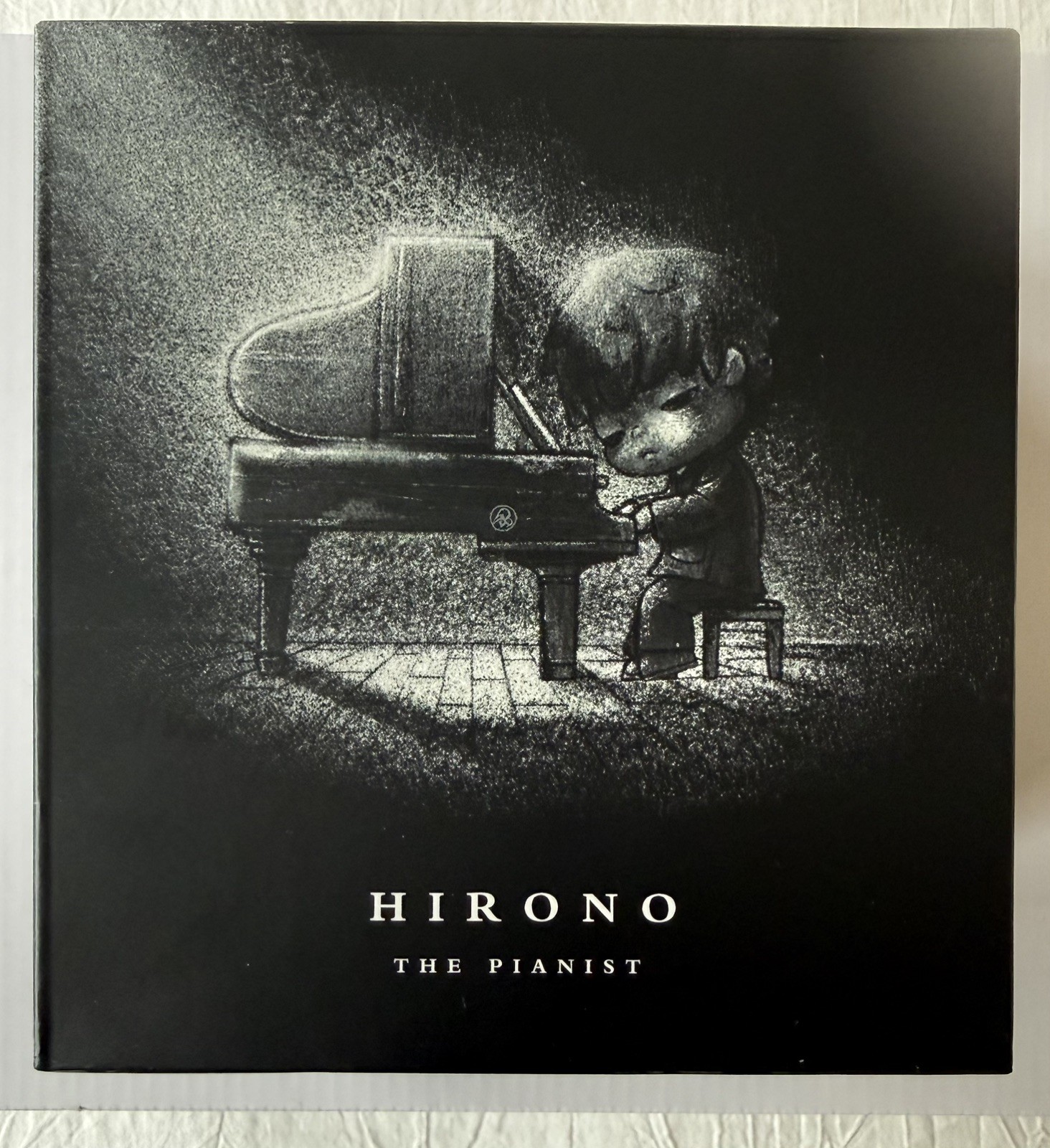 POP MART Hirono  -THE PIANIST-